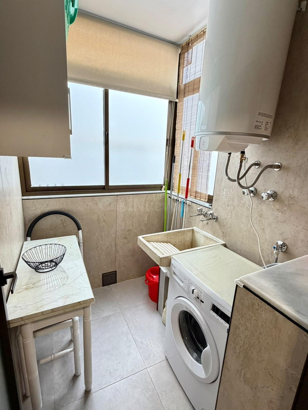 Amplio Piso en el Corazón de Antequera - Alquiler a €1200 o  - foto 5