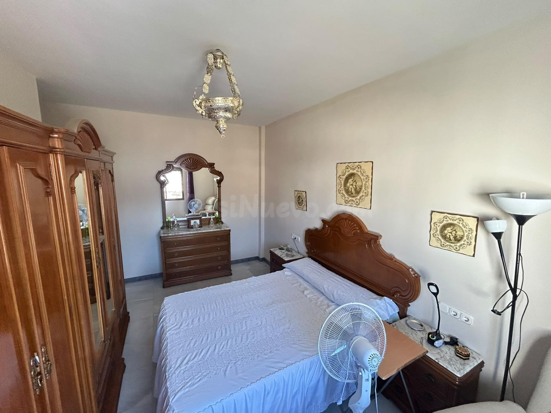 EN EXCLUSIVA AMPLIA CASA CON GARAJE EN ZONA CUESTA ARCHIDONA - foto 3
