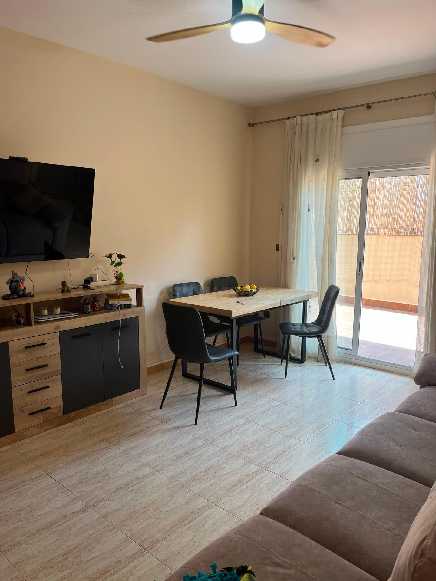Piso en Badalona con 3 habitaciones y patio