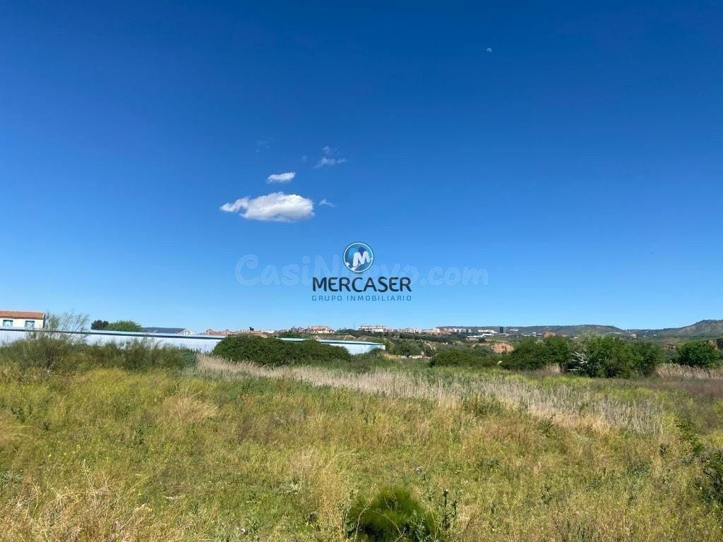 Terreno urbano para construir en venta en c. la aceña sector - foto 5