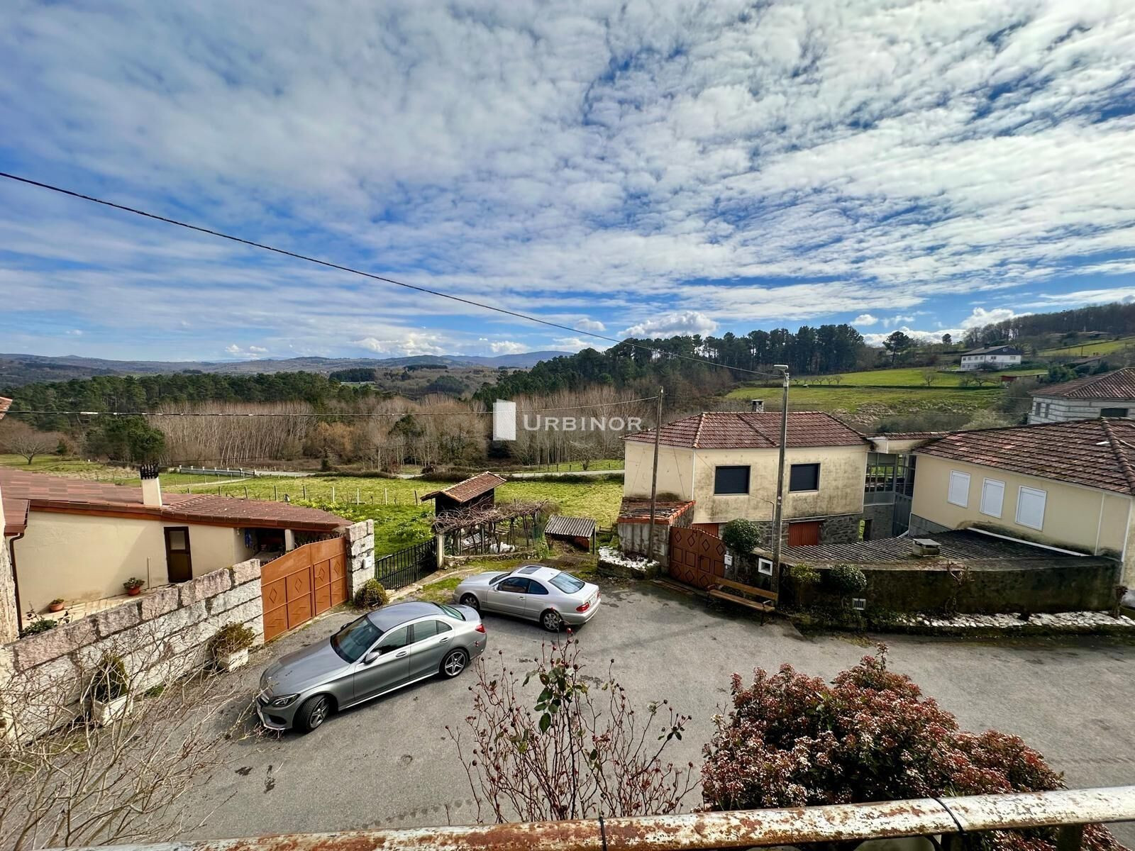 Casa INDEPDENDIENTE, finca de 1.500 m2. CELANOVA. - foto 4