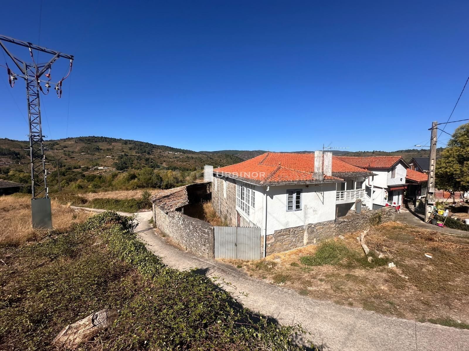 CASA singular de labranza, amplia. En plena Ribeira Sacra –  - foto 3