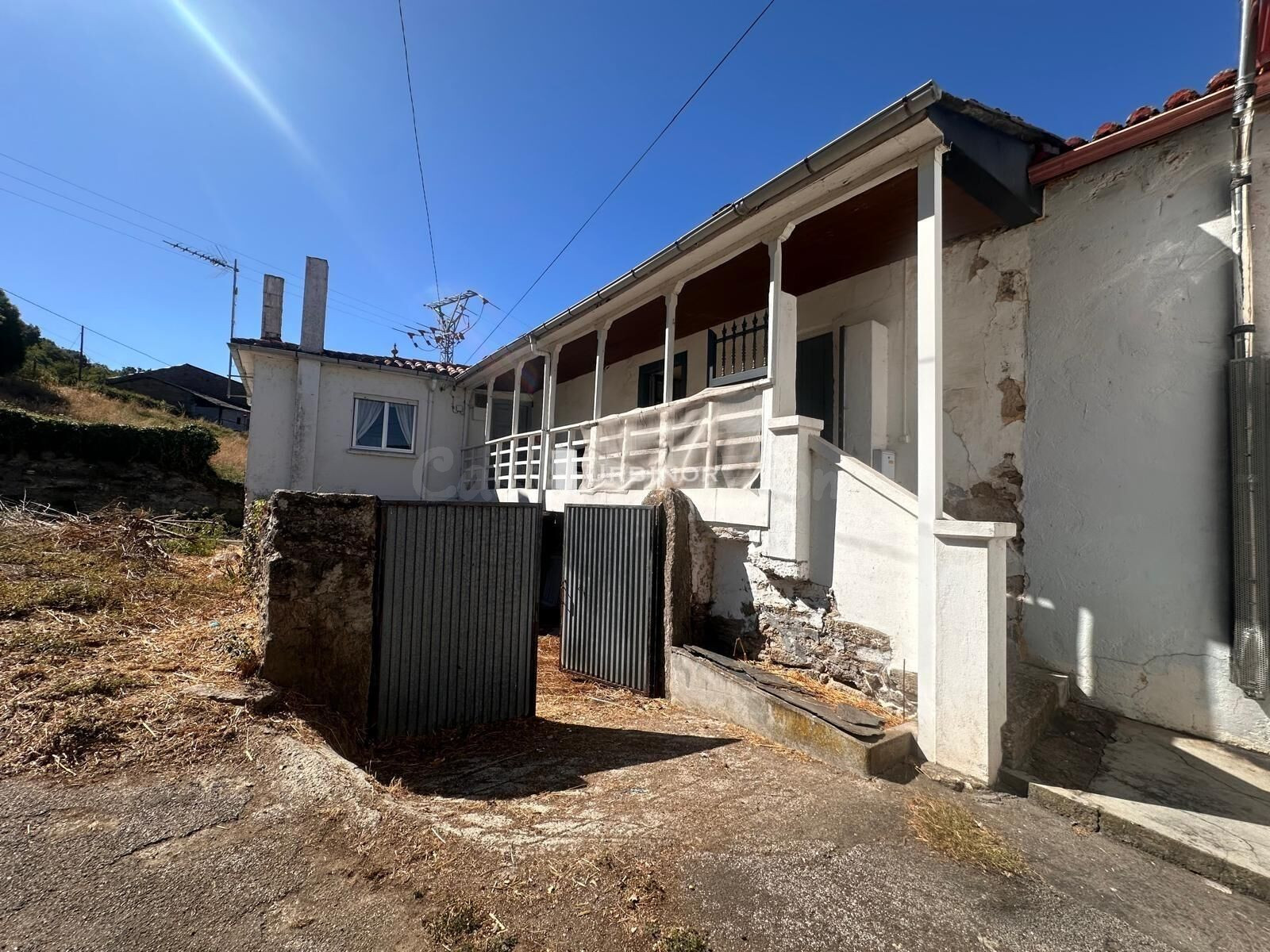 CASA singular de labranza, amplia. En plena Ribeira Sacra –  - foto 4