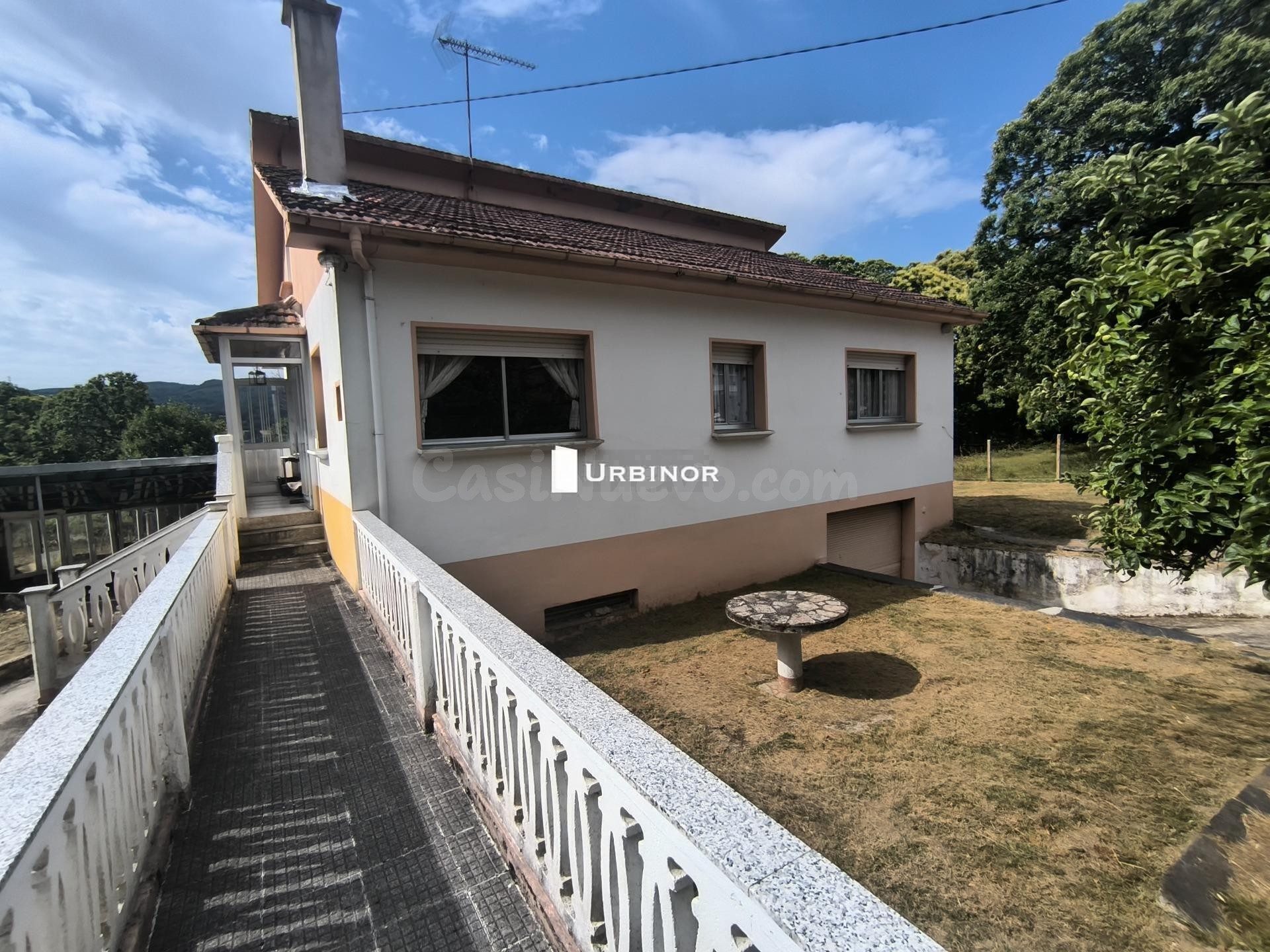 ¡ ENCANTADORA casa independiente. CASTRO CALDELAS. (RIBEIRA  - foto 3