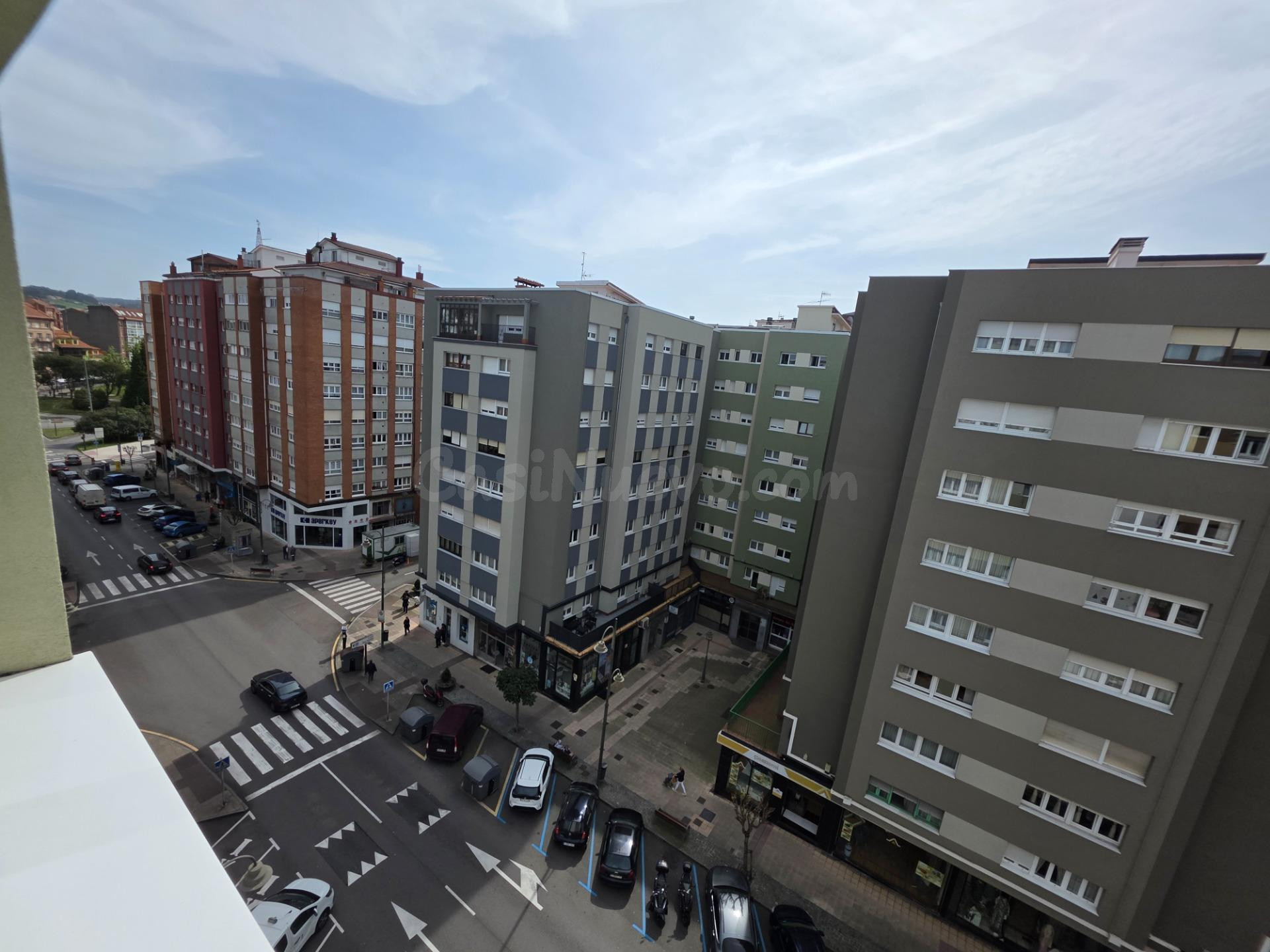 Impecable Piso de 3 habitaciones en Avilés - ¡Tu Nuevo Hogar Te Espera! Cómpralo por 698€ / mes