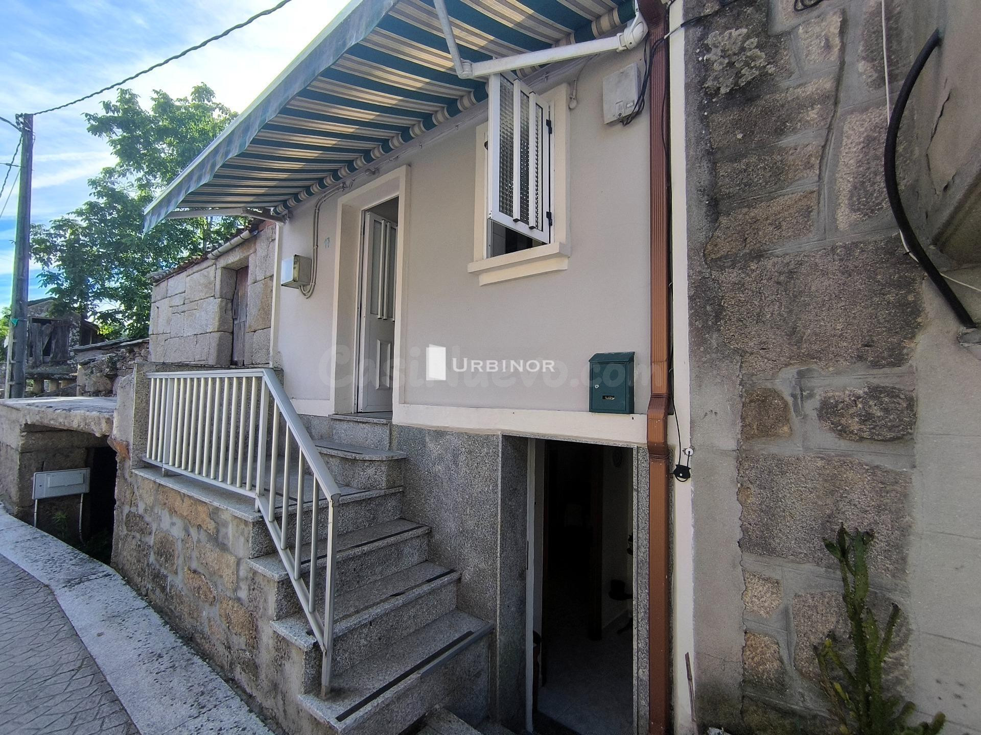 Acogedora casita con finca, económica, lista para entrar en  - foto 2