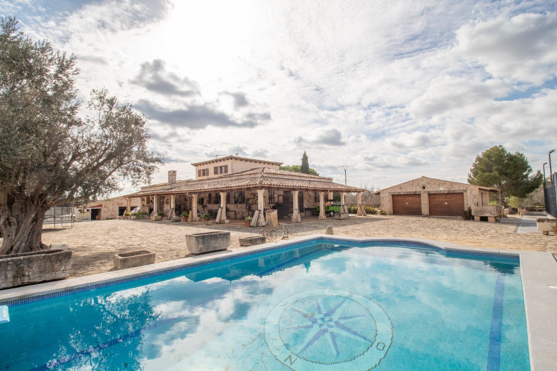 GRAN CHALET LISTO PARA ENTRAR A VIVIR - foto 3