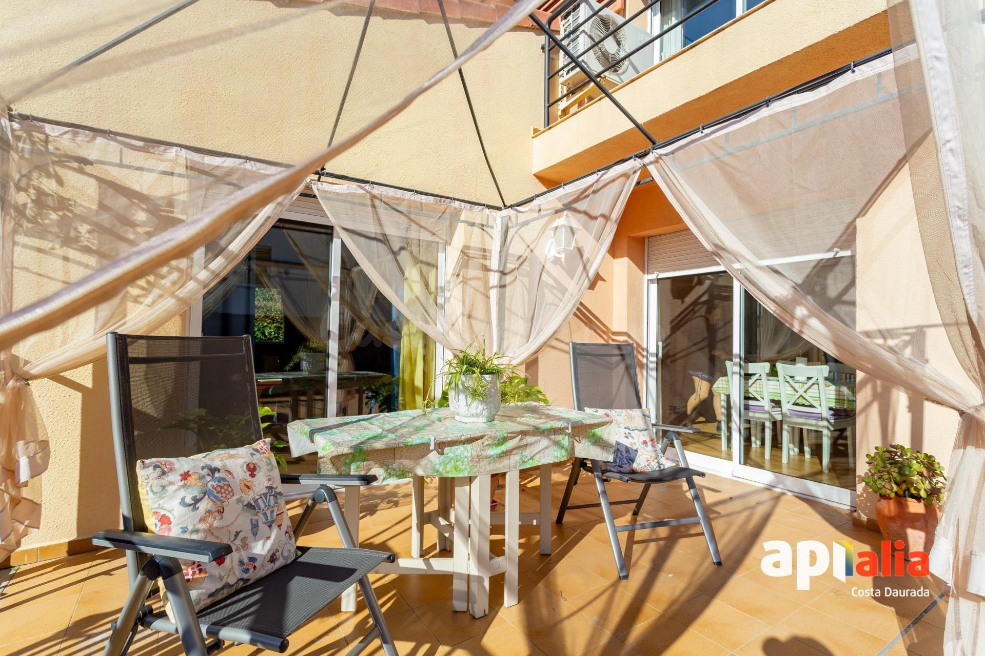 ESPECTACULAR CASA AISLADA EN VENTA EN EL CORAZÓN DE SALOU - foto 2