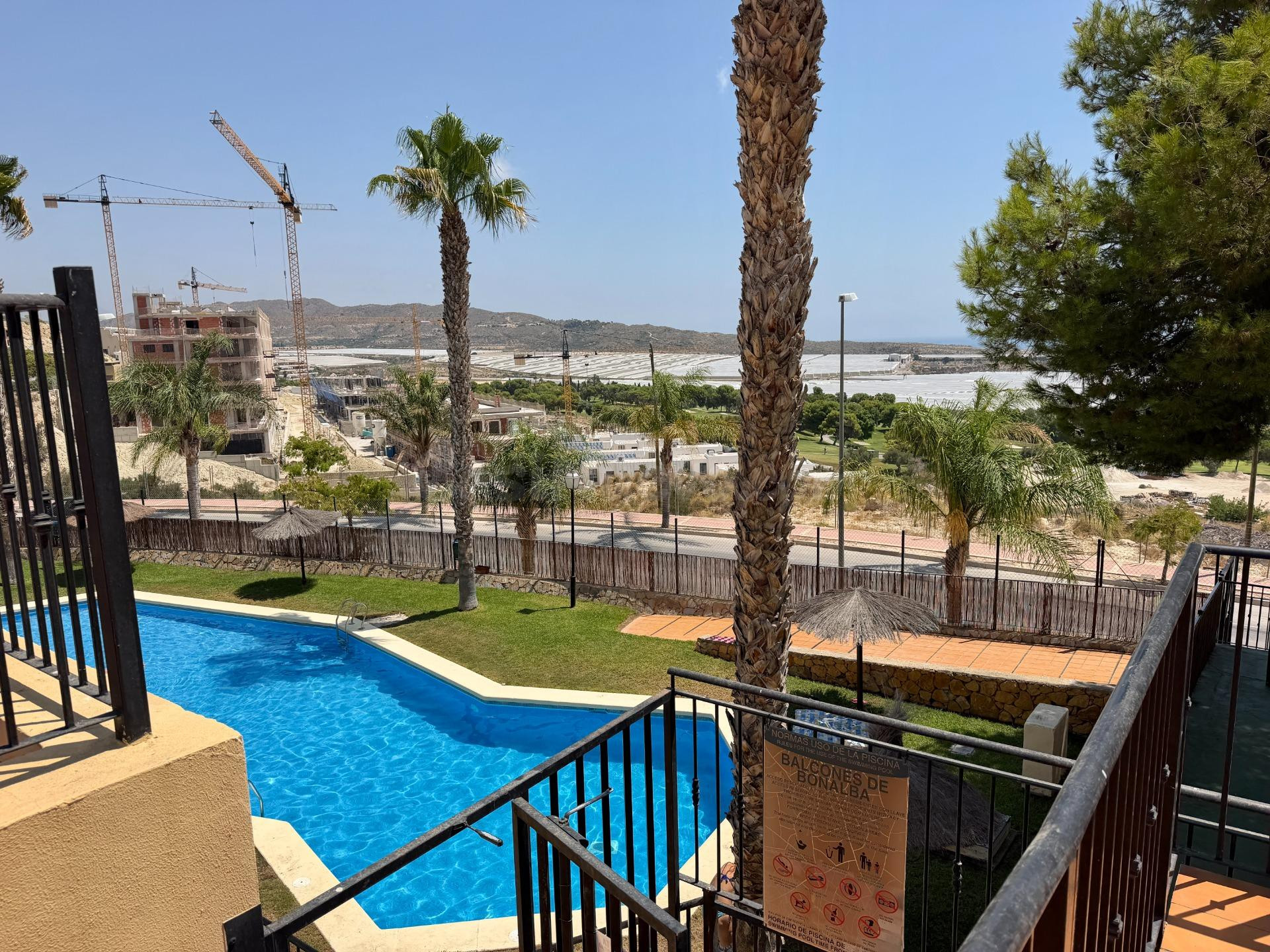 EXCLUSIVA VIVIENDA EN BONALBA GOLF – MUTXAMEL (ALICANTE)