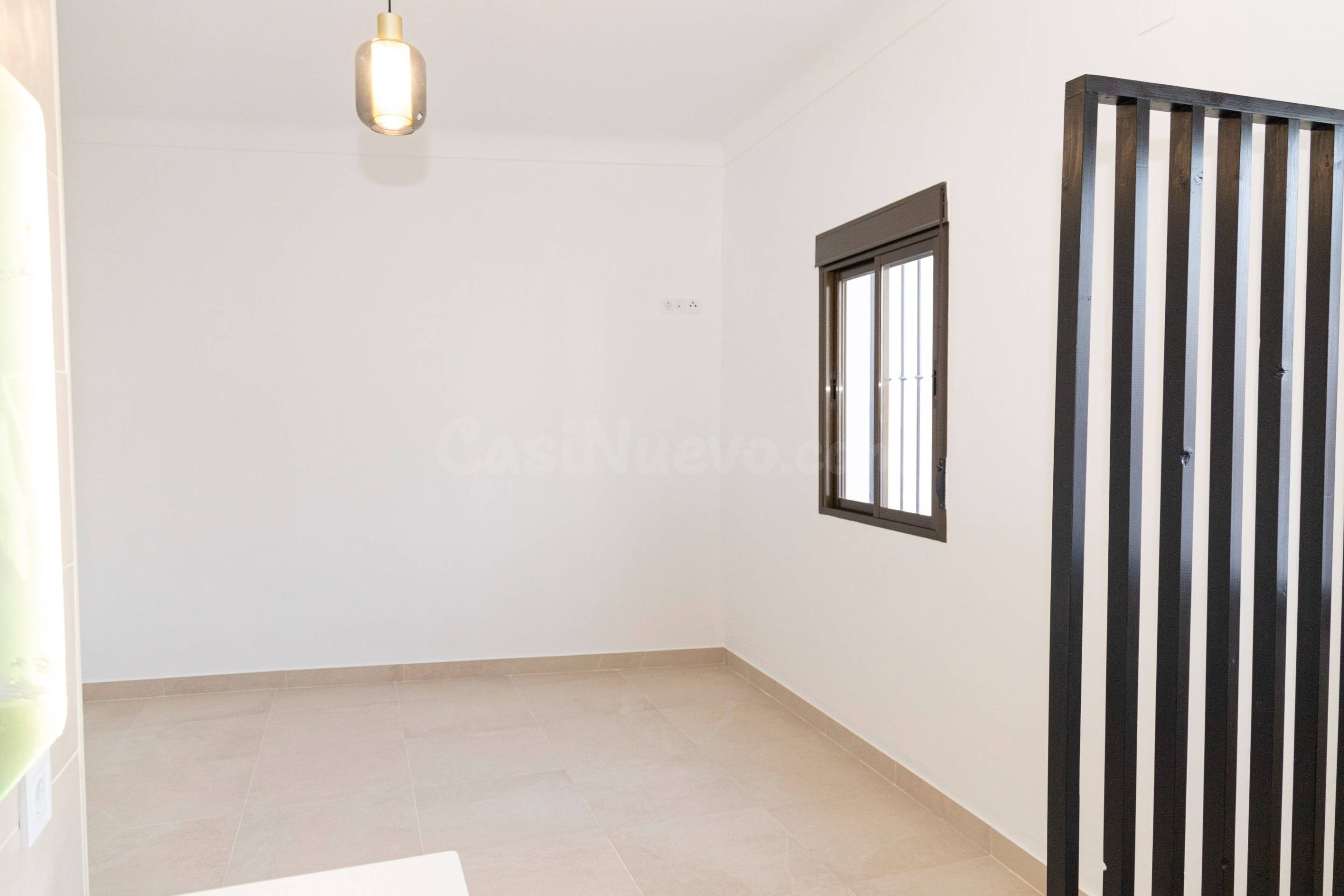 Casa independiente en Alameda con patio - foto 4