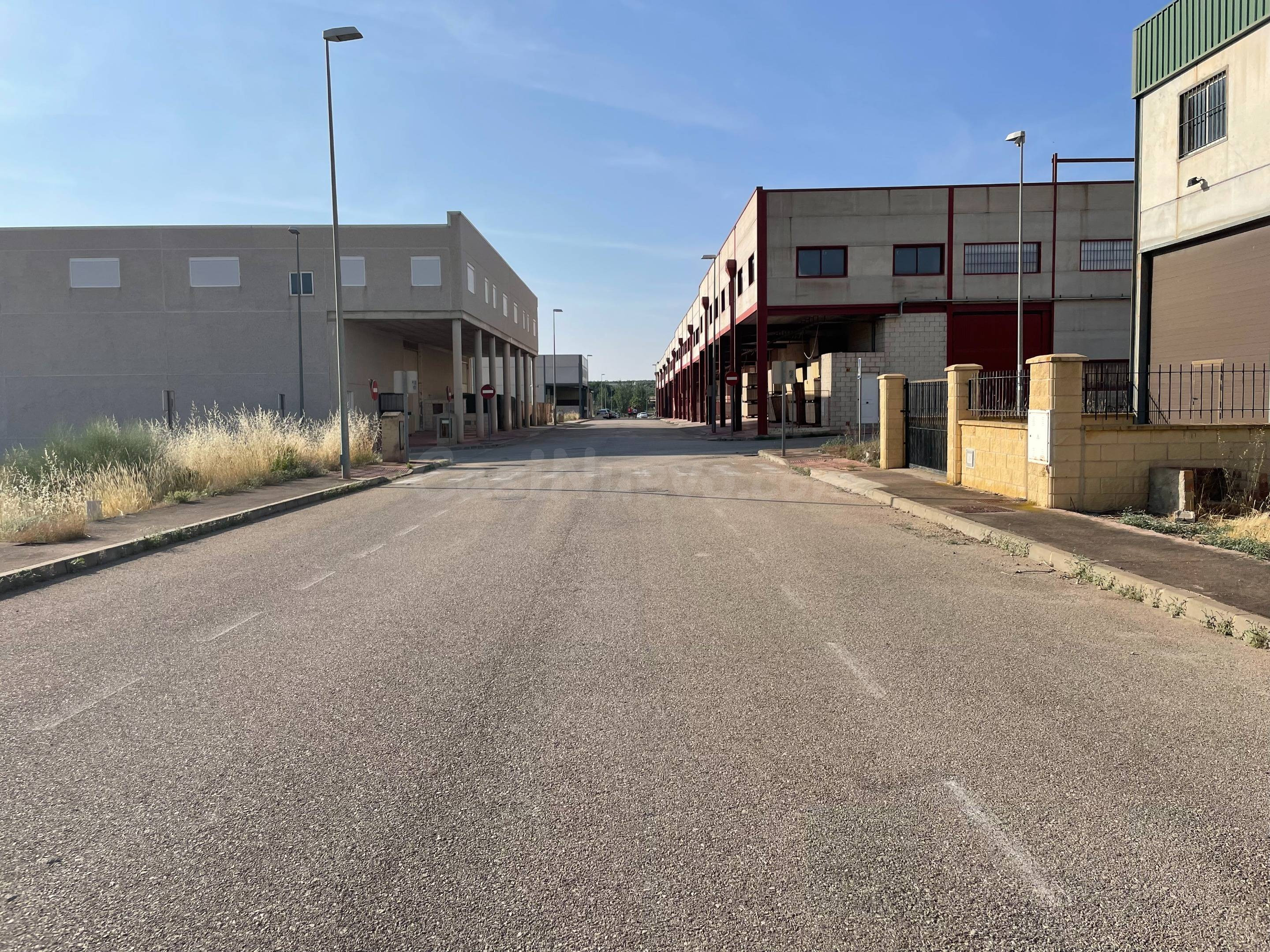 Parcela Industrial en Mollina - Oportunidad de Inversión - foto 2