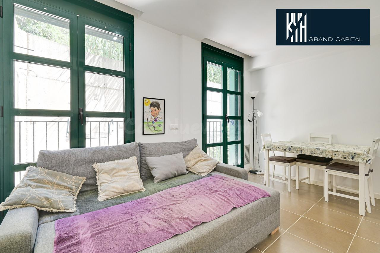 Piso en venta en Calle Illes - foto 4