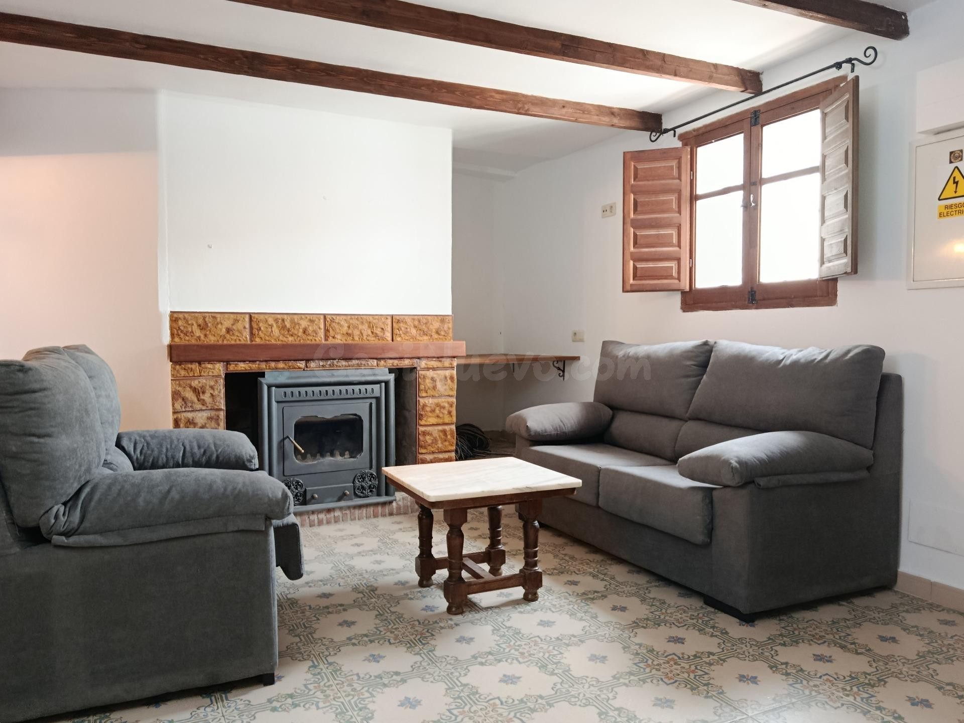 Dos casas, con sala de Jacuzzi y reformada a la venta en La 