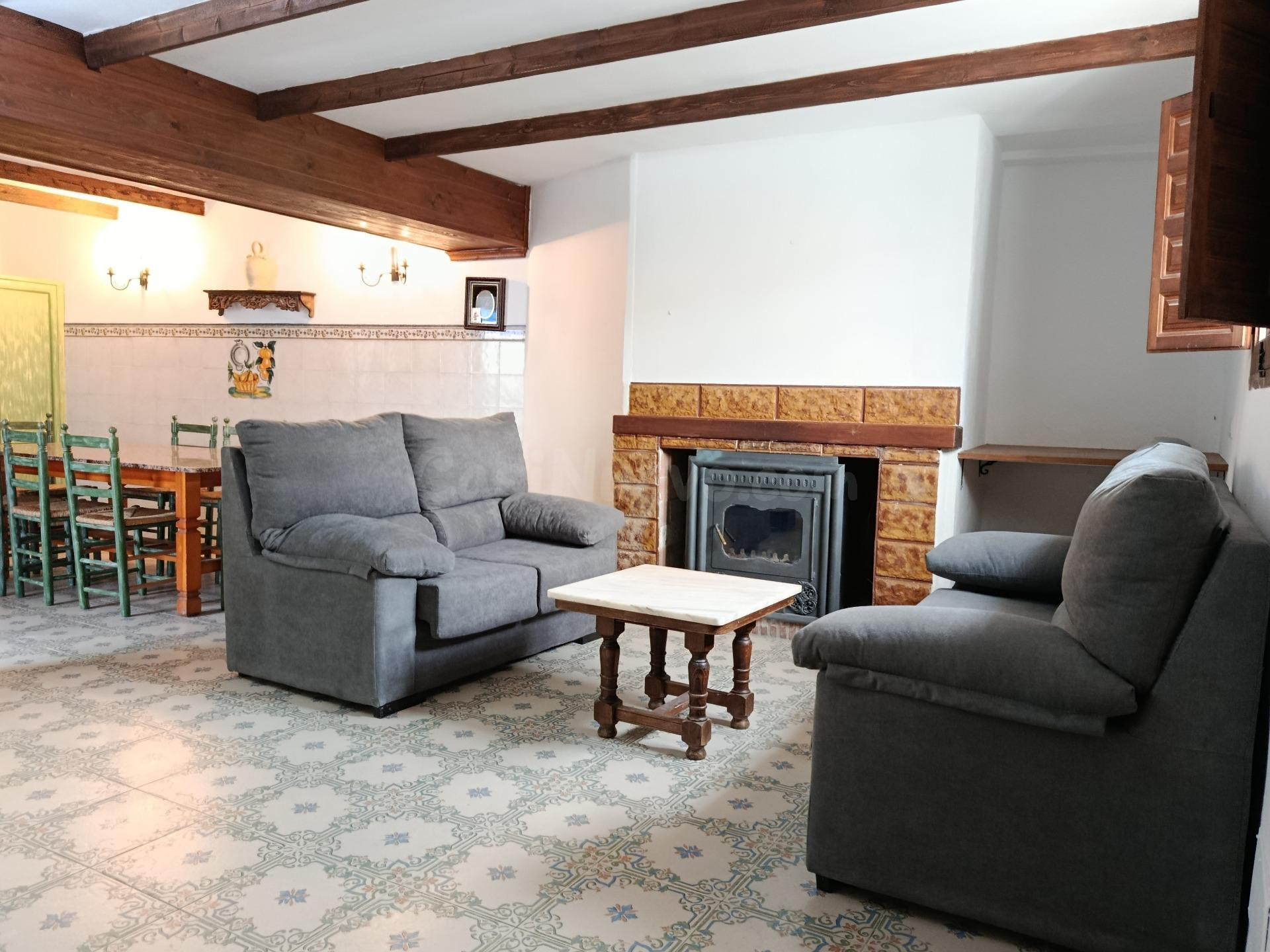 Dos casas, con sala de Jacuzzi y reformada a la venta en La  - foto 2