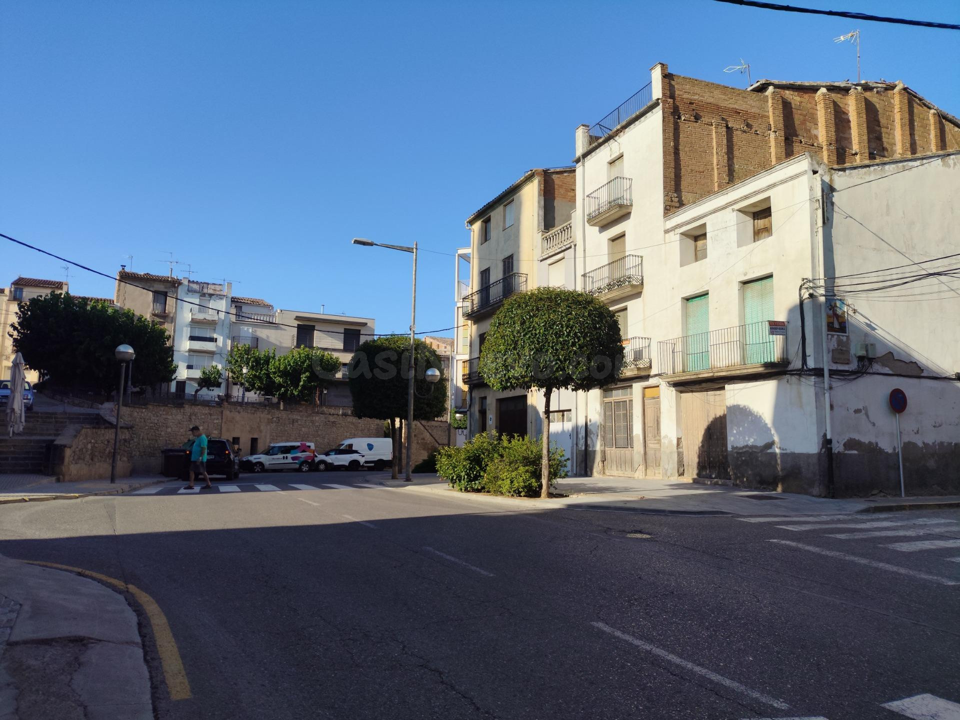 ¡AMPLIO PISO A LA VENTA EN LES BORGES BLANQUES! - foto 3