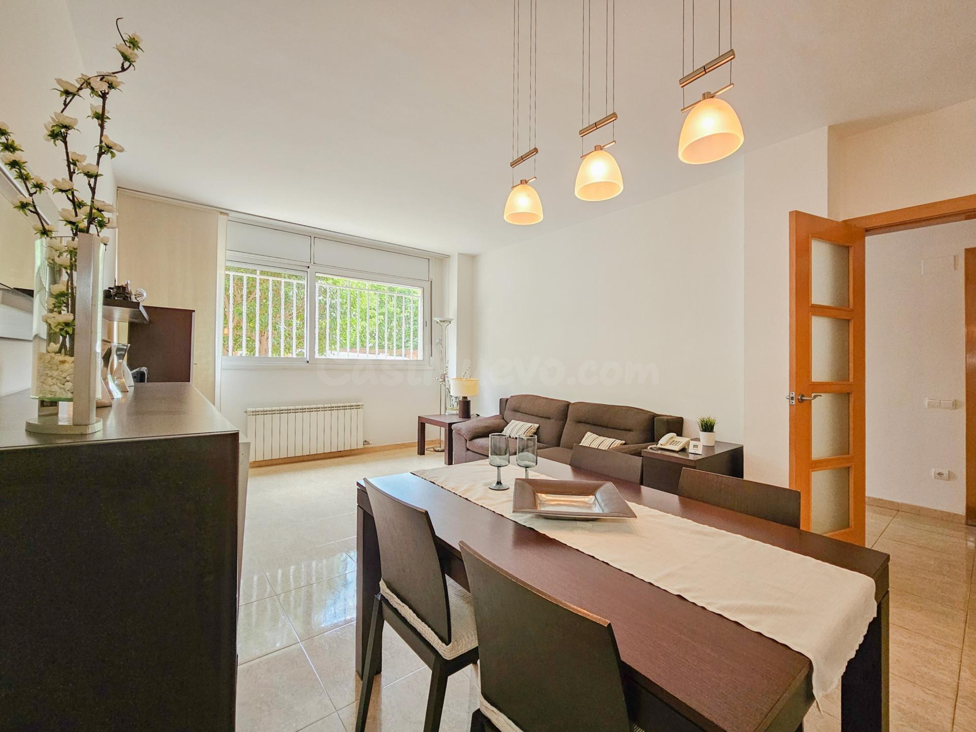 PLANTA BAJA REFORMADA CON GRAN ALTILLO DE 85m2 EN SOL I PADRIS - SABADELL