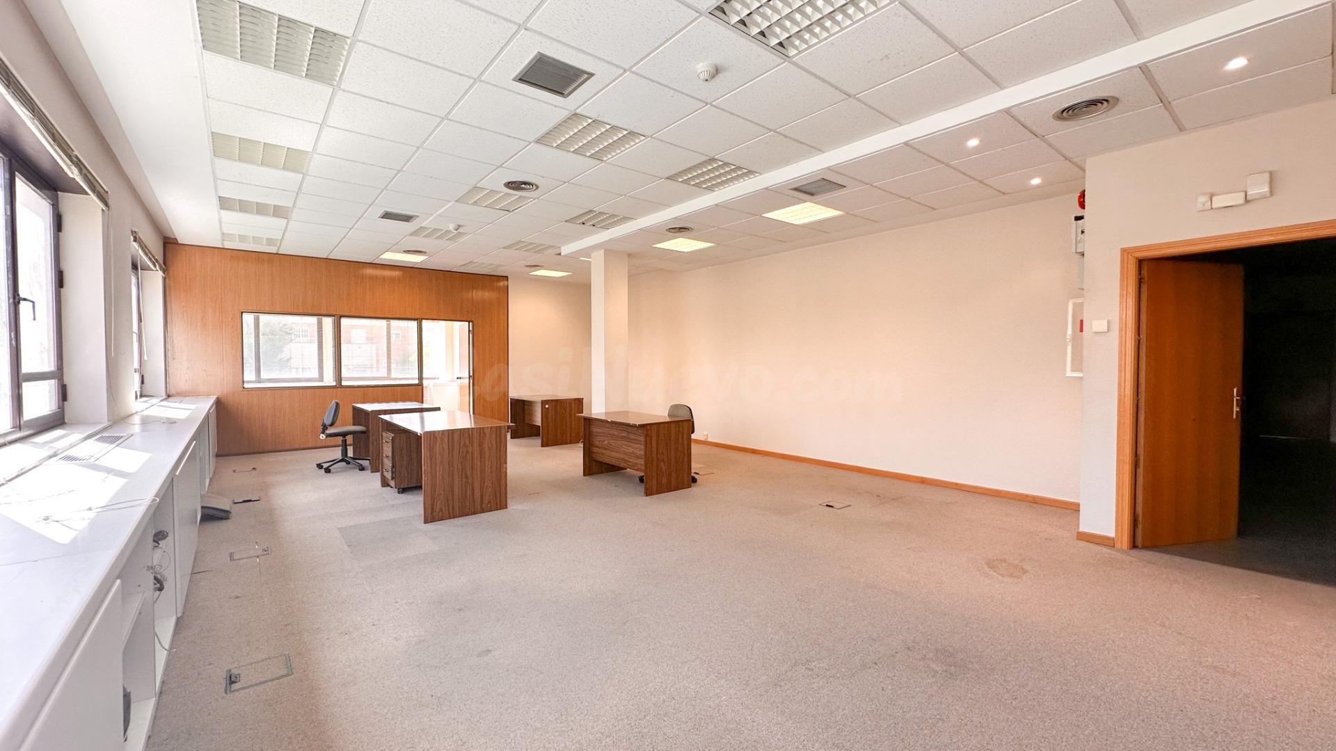 Oficina 109m² en venta - Club de Golf