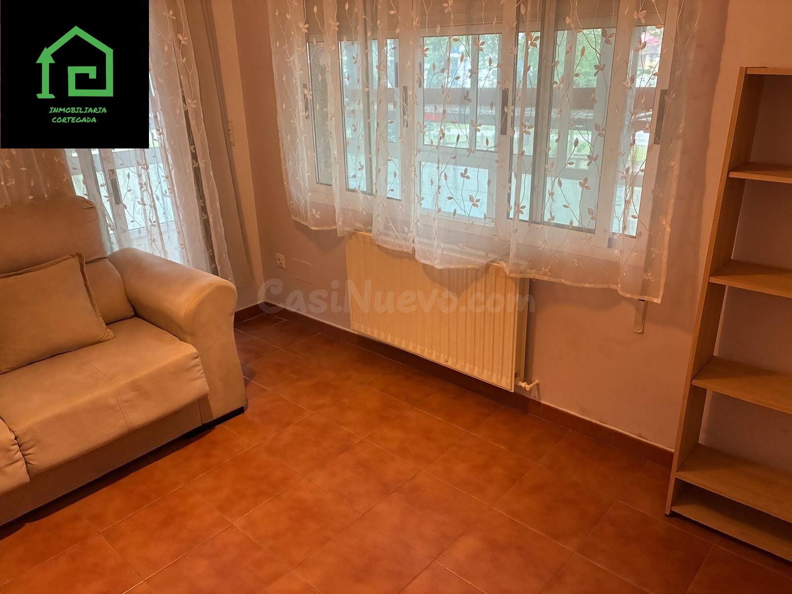 PISO CON TRASTERO CERCA DEL CENTRO COMERCIAL - foto 2