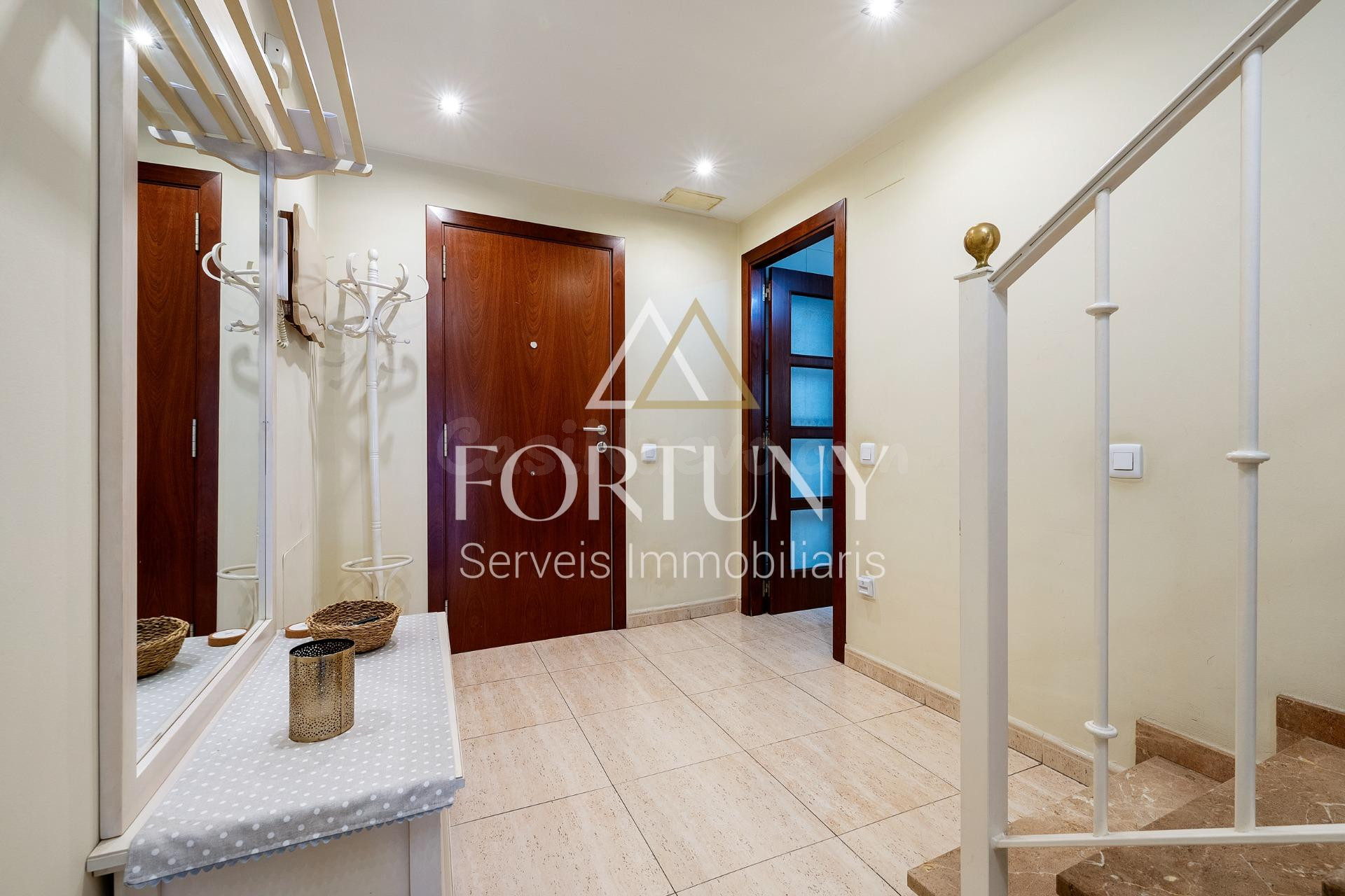 Ático duplex en  venta en Calle Pont, La Selva del Camp. - foto 4