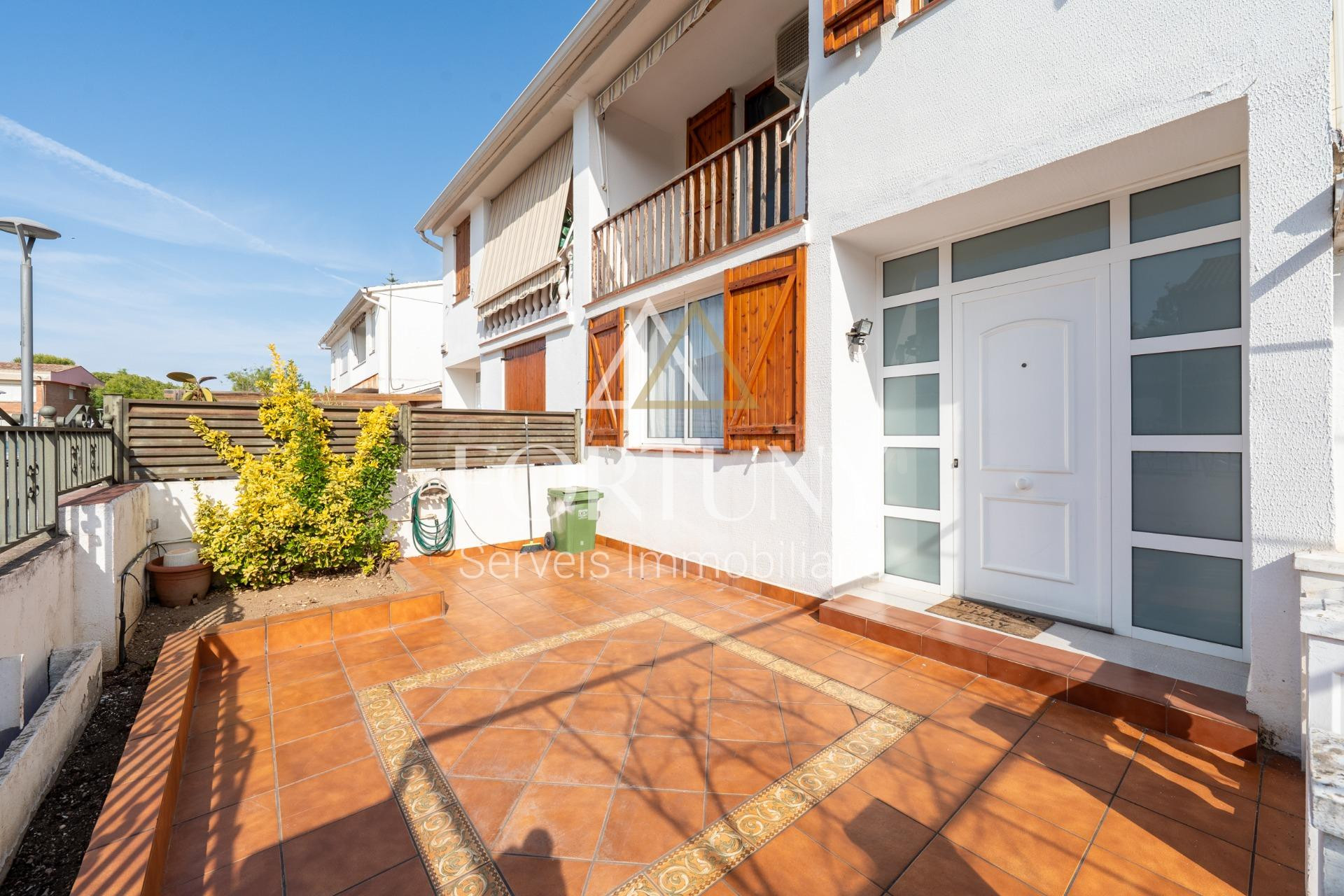 Casa en venta en calle Mora d'ebre, Reus. - foto 2
