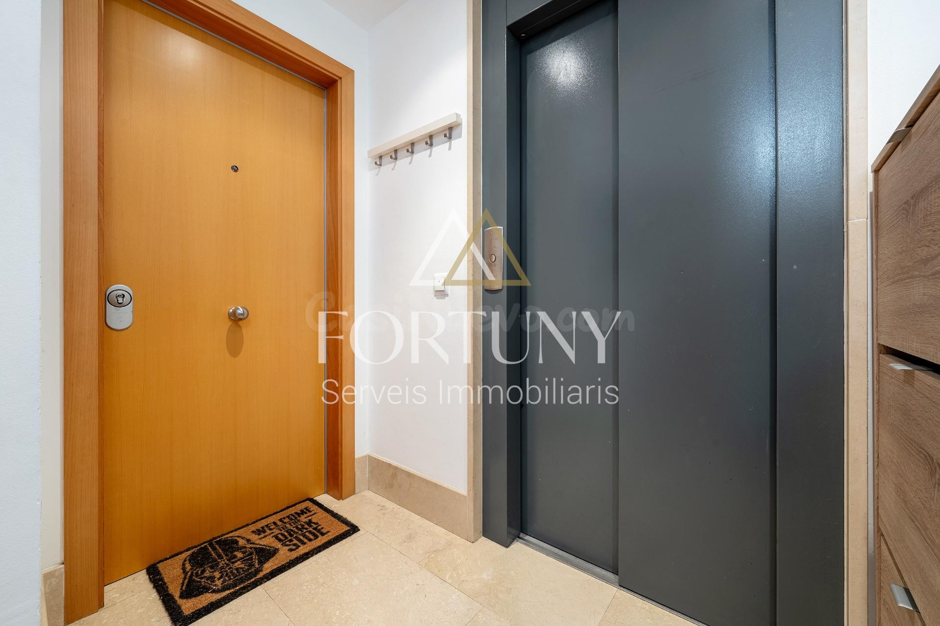 Ático en venta en Raval Sant Pere, Reus. - foto 3
