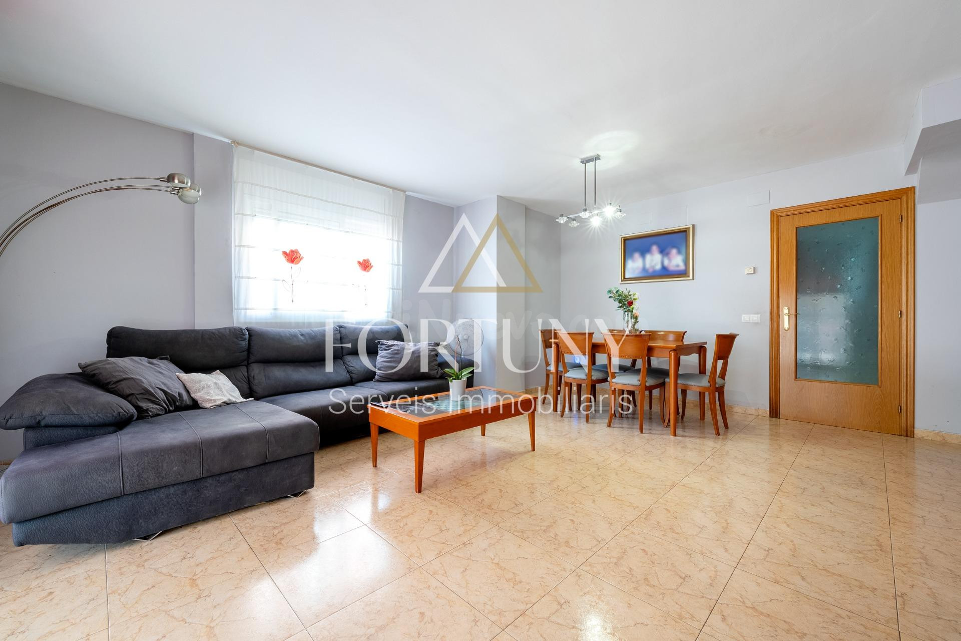 Casa adosada en venta en Amposta, Reus. - foto 3