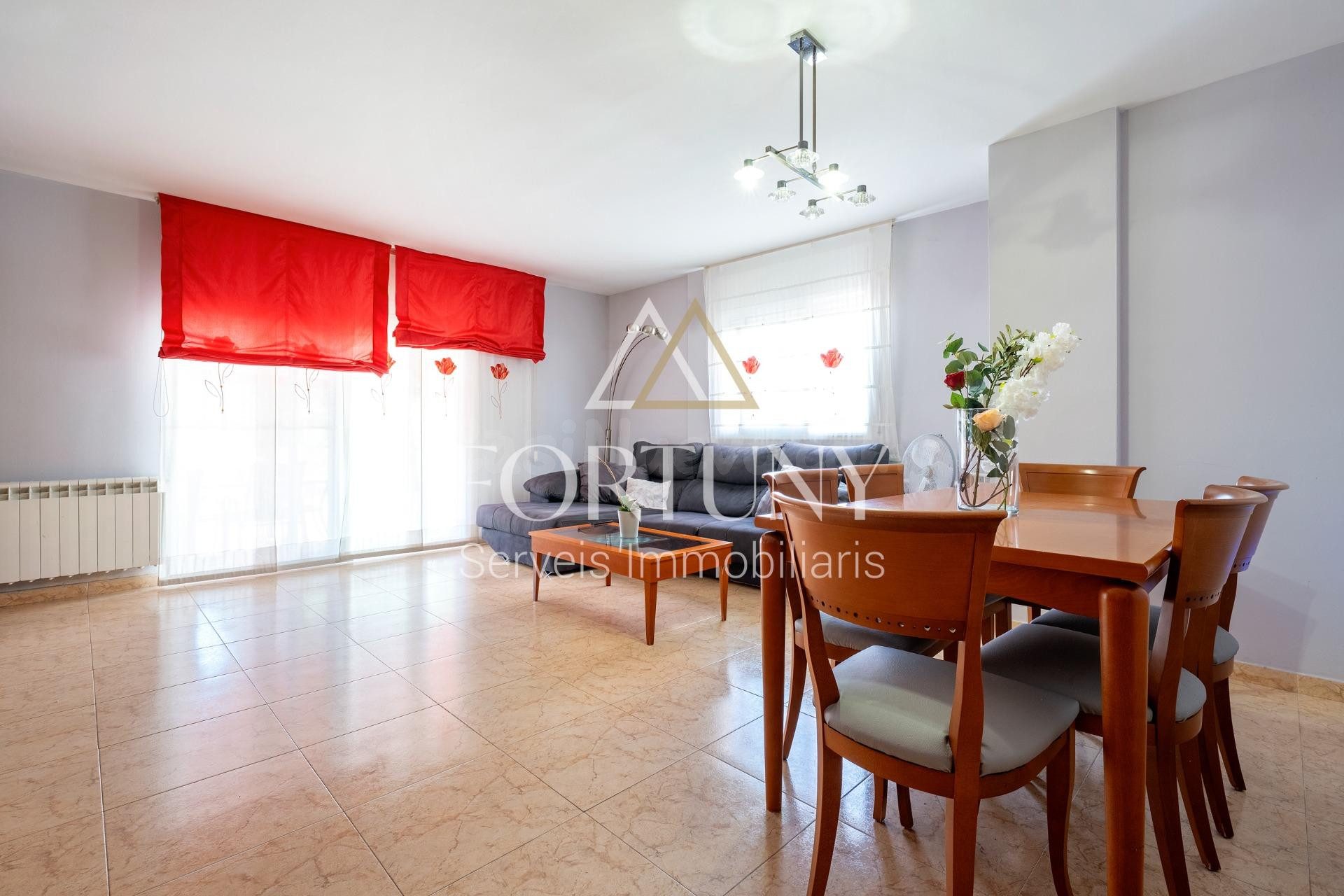 Casa adosada en venta en Amposta, Reus. - foto 4