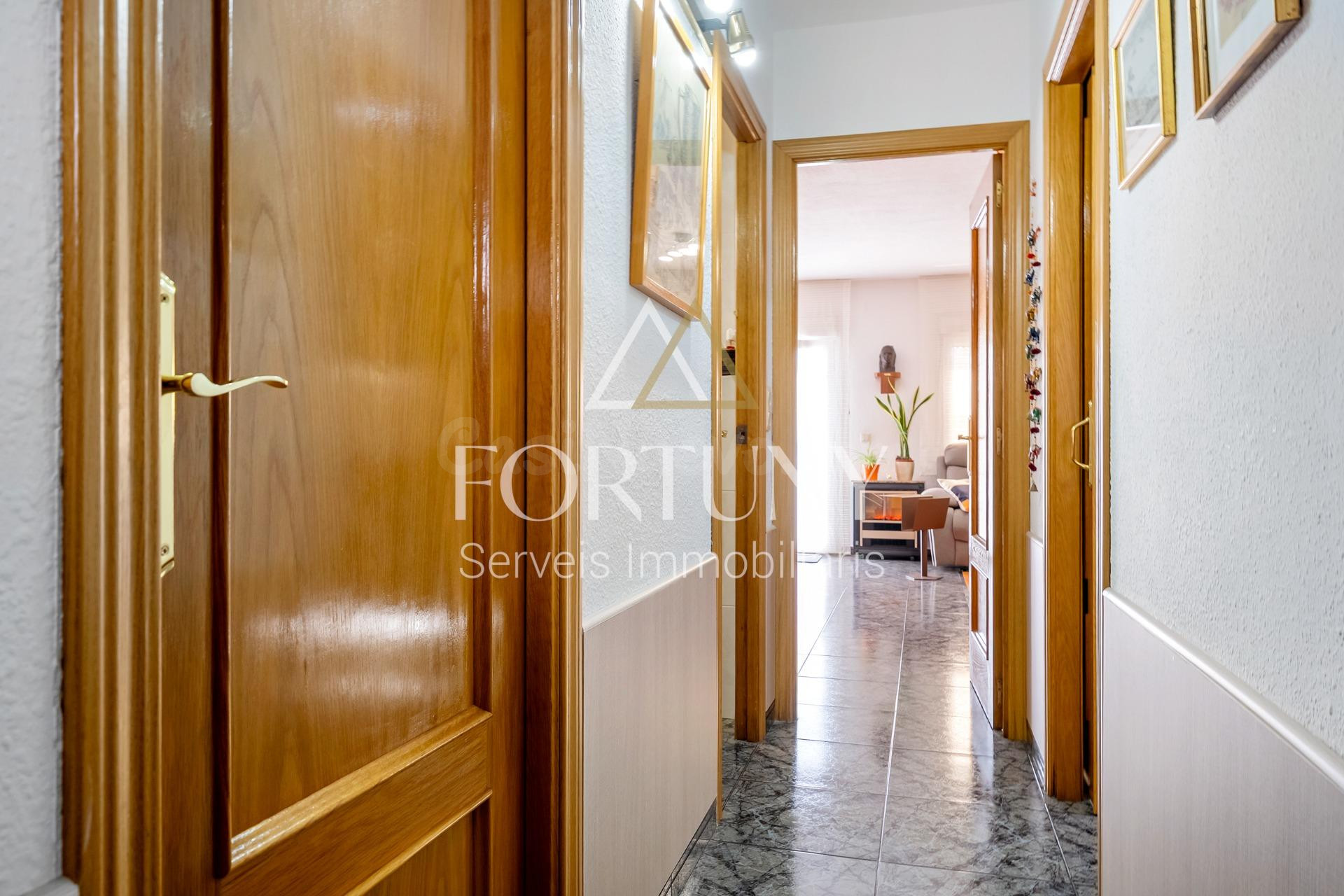 Casa adosada en venta, calle Formigosa en Reus. - foto 3
