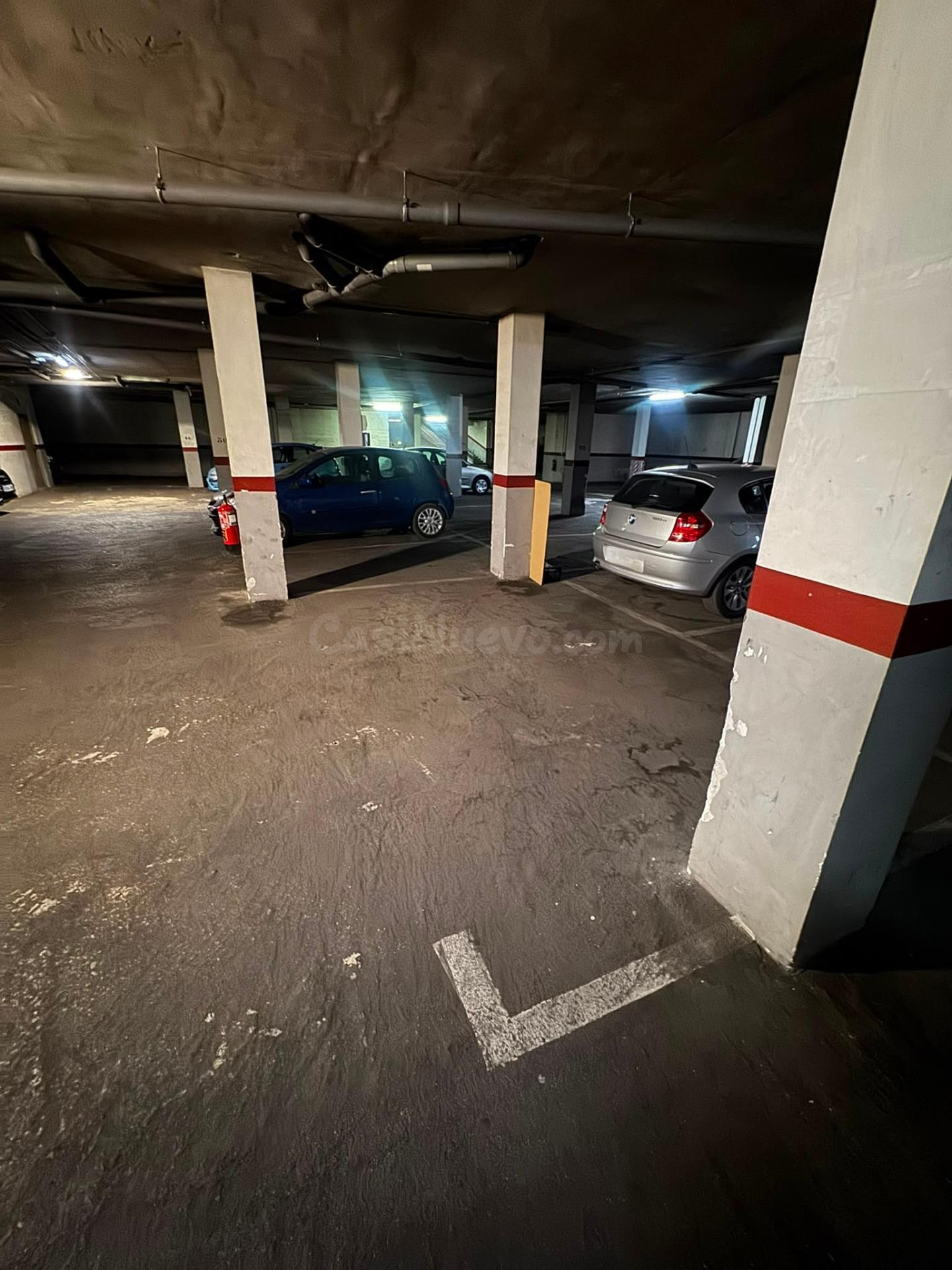 Plaza de aparcamiento en venta en calle Cami de l'aiguanova, - foto 2