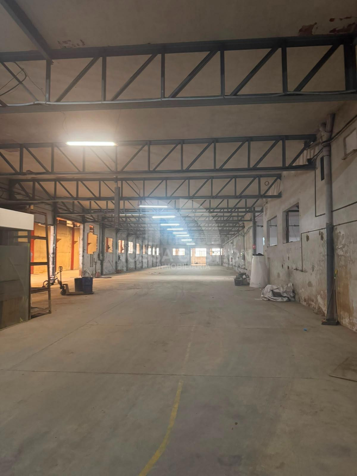 Imponente Nave Industrial en Alquiler en Massanassa - - foto 3