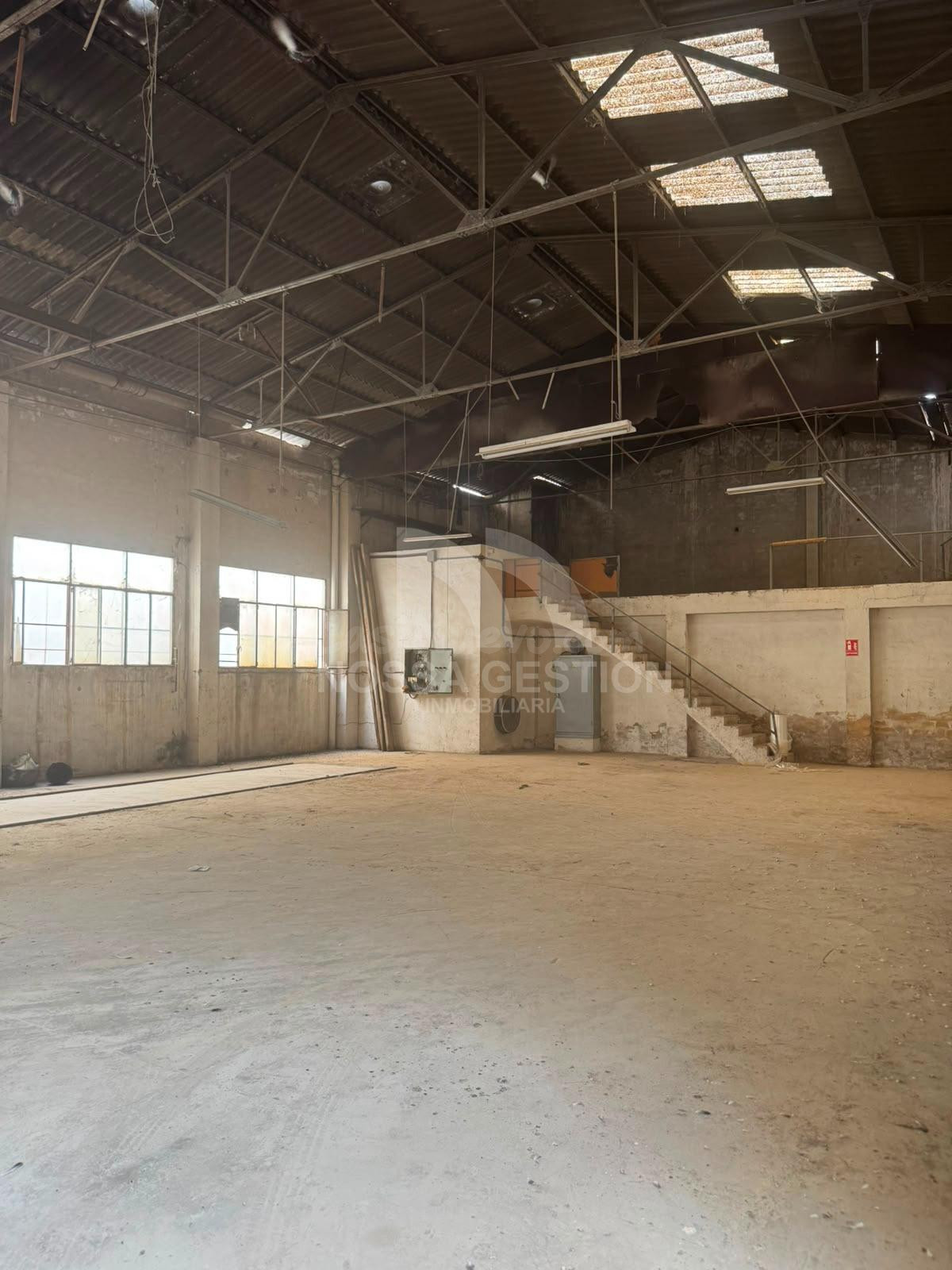 Imponente Nave Industrial en Alquiler en Massanassa - - foto 4