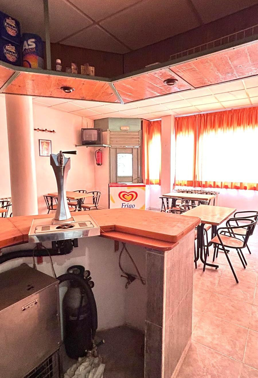 Encantadora Casa en Bercianos del Páramo, Ideal para Ocio y  - foto 5