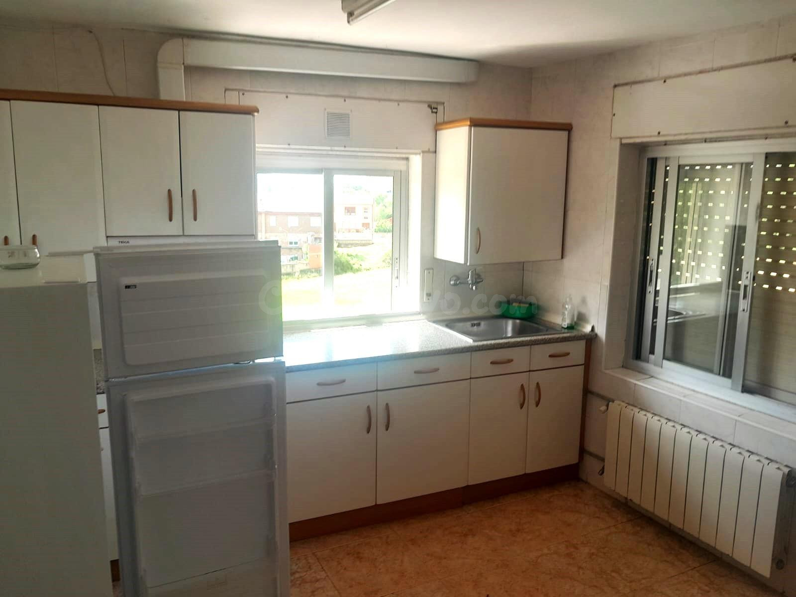 Oportunidad de Inversión en La Robla: Casa Solar con Rentabi - foto 3