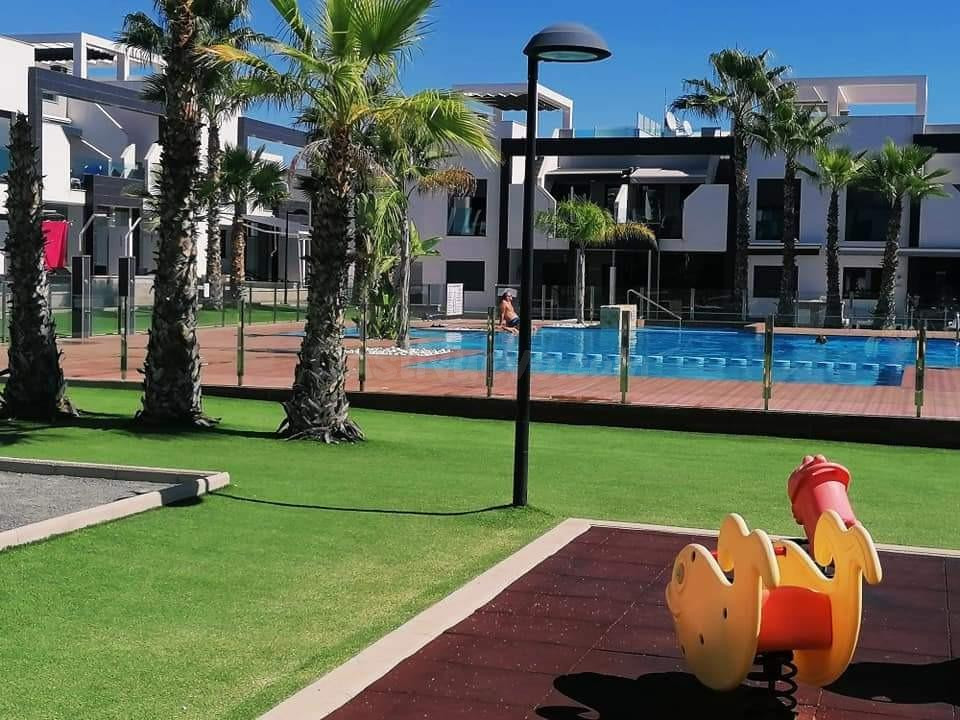 Bungalow Planta Baja 2 habitaciones en venta - Playa Flamenca