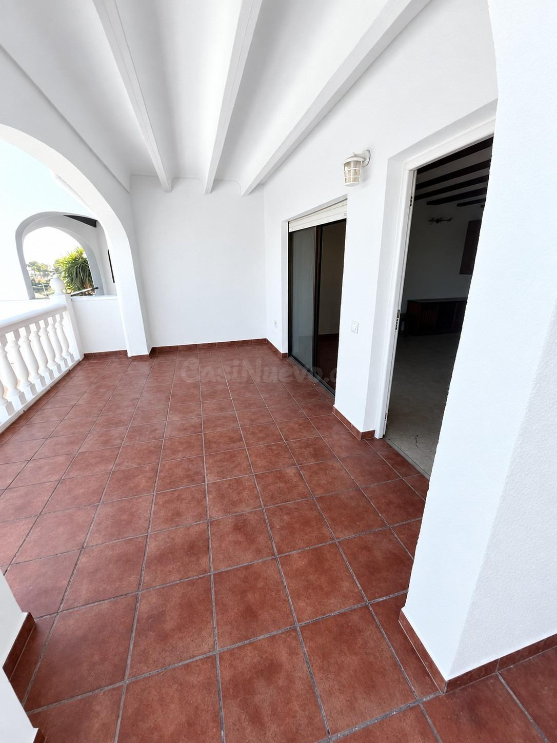 PAREADO EN VENTA CON VISTAS ESPECTACULARES EN PLENA URBANIZA - foto 4