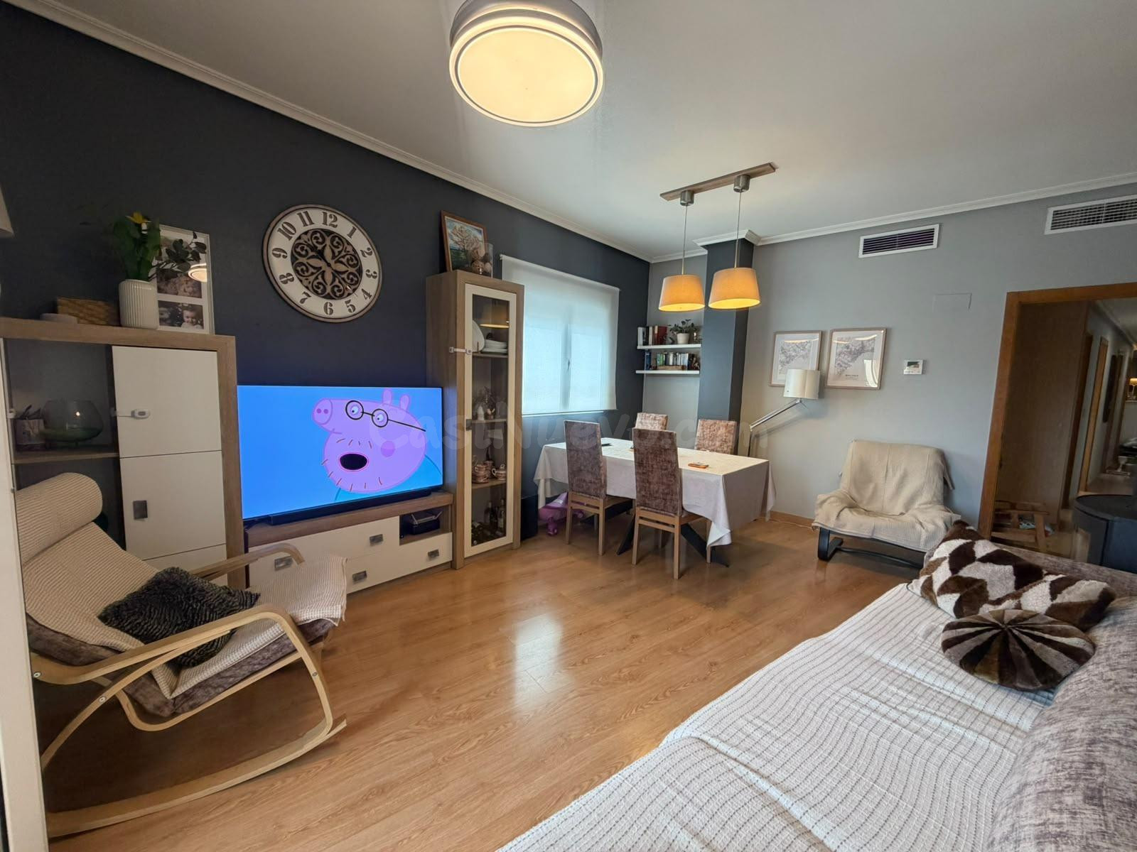 Piso en venta en El Bañet – Totalmente exterior, de esquina y muy luminoso