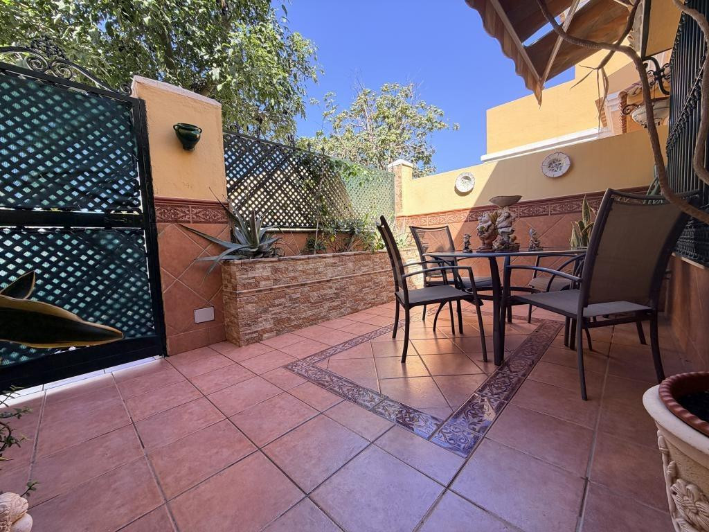 Chalet adosado en Los Prados