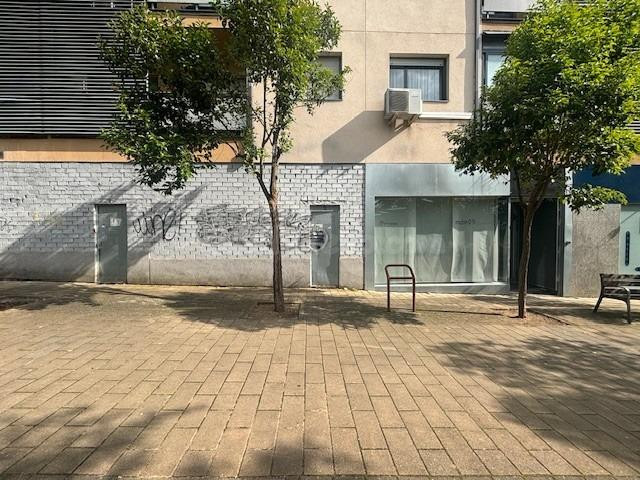 Local comercial en el Poligono - foto 2