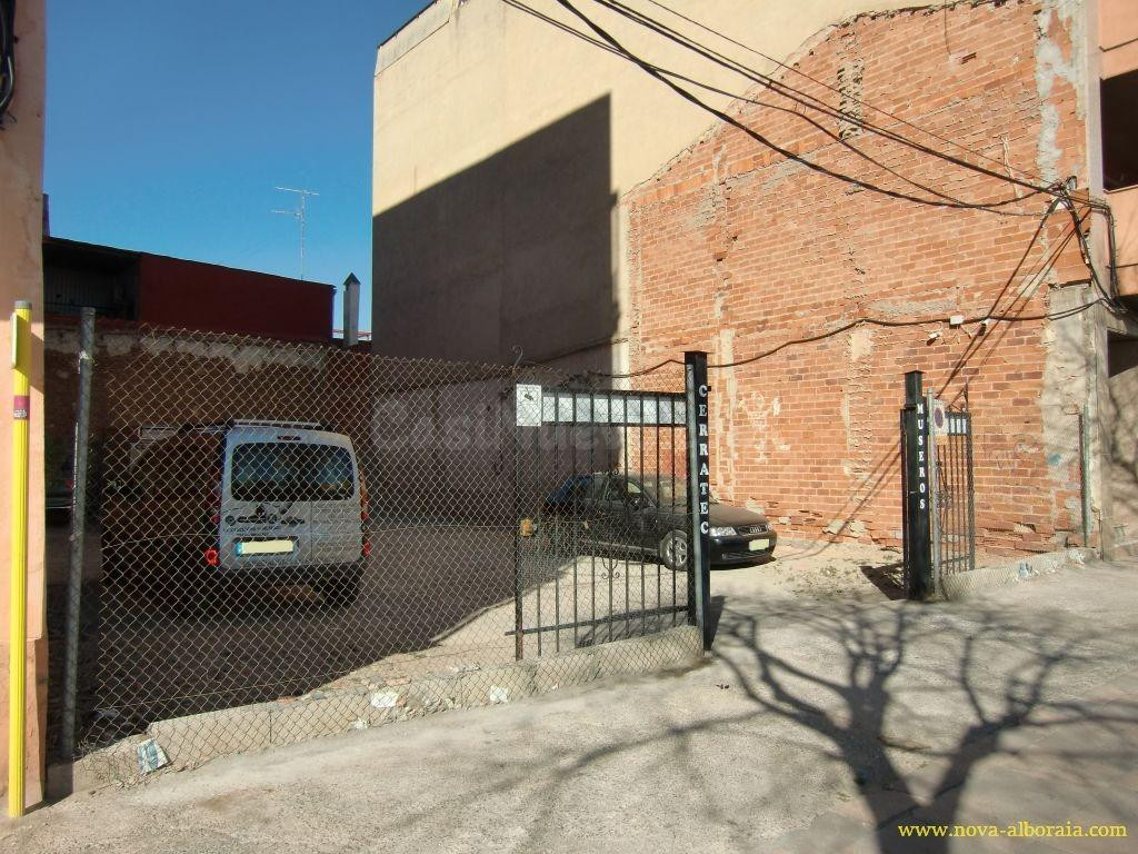 Solar 320m² en venta - carretera barcelona - foto 3