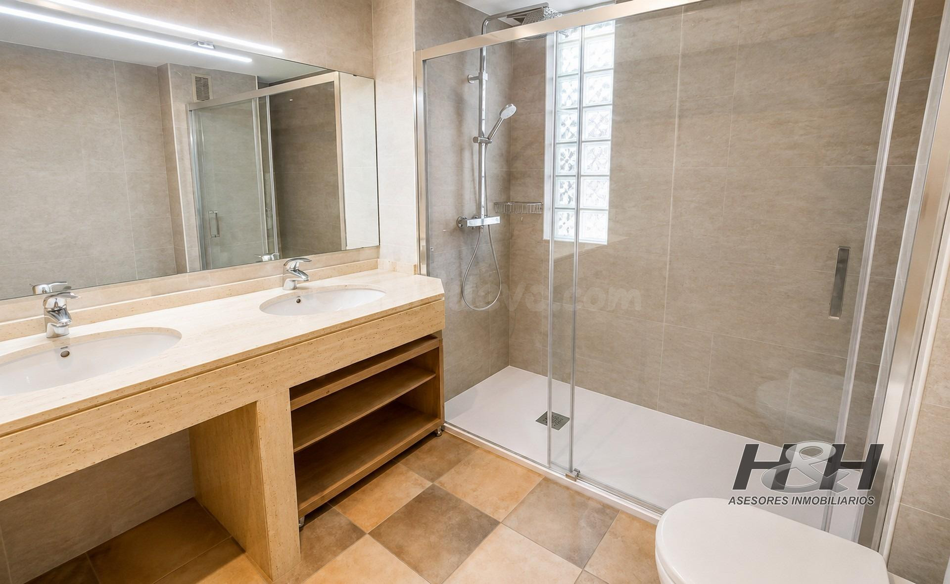 Casa 5 habitaciones 379m² en venta - Burjassot - foto 4