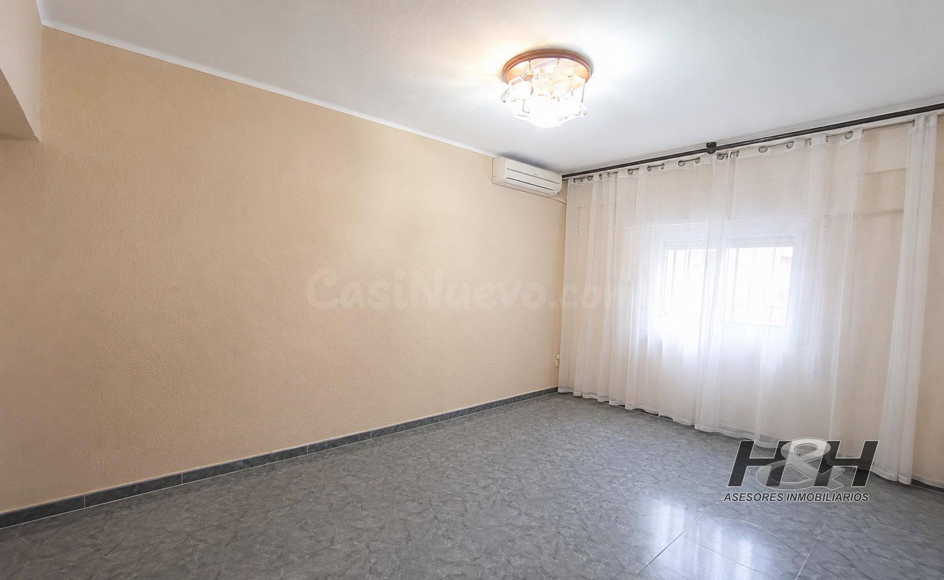Casa 6 habitaciones 201m² en venta - URB. CASAS VERDES - foto 2