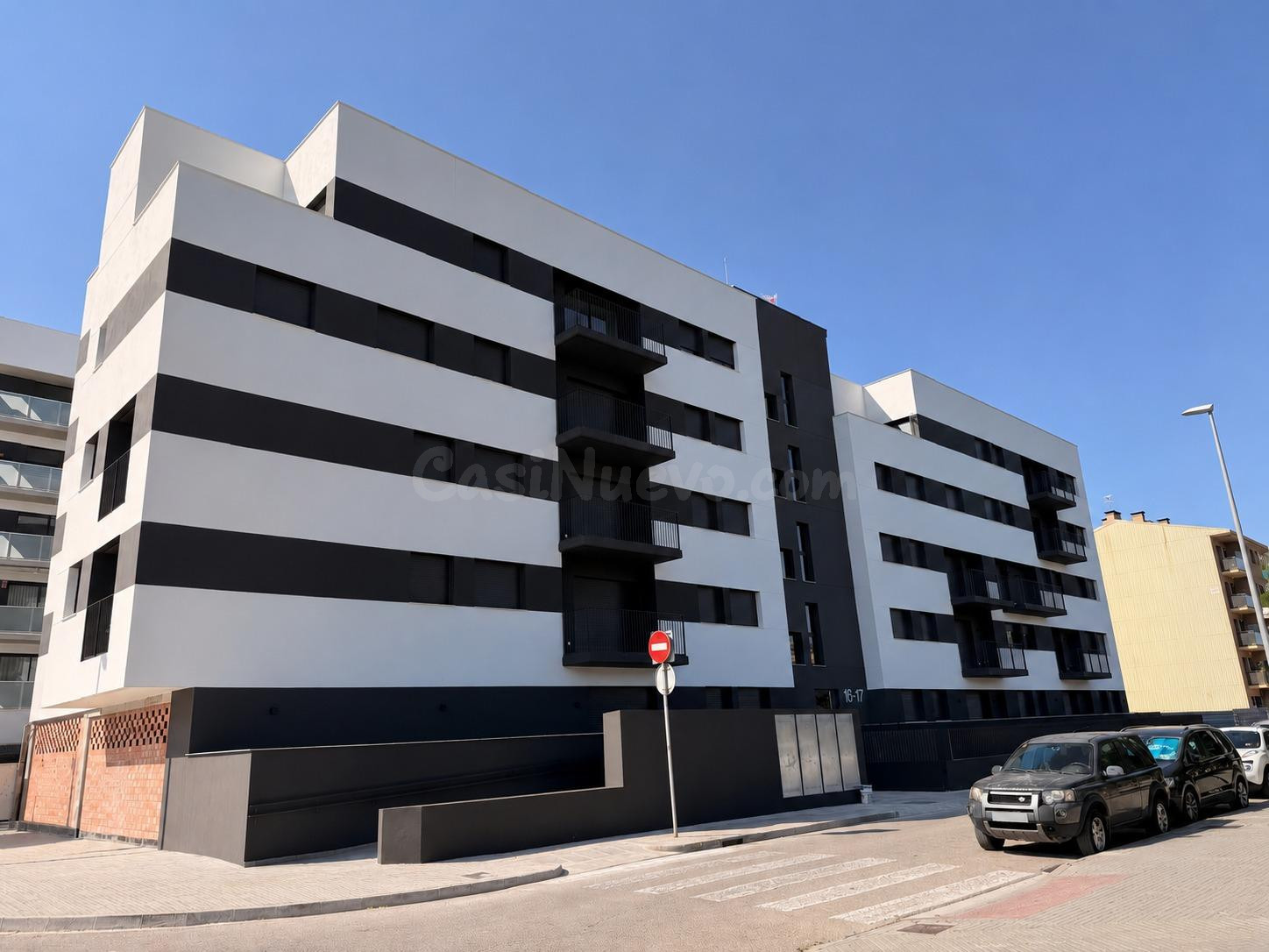 Piso de obra nueva a estrenar cerca de la playa con parking incluido