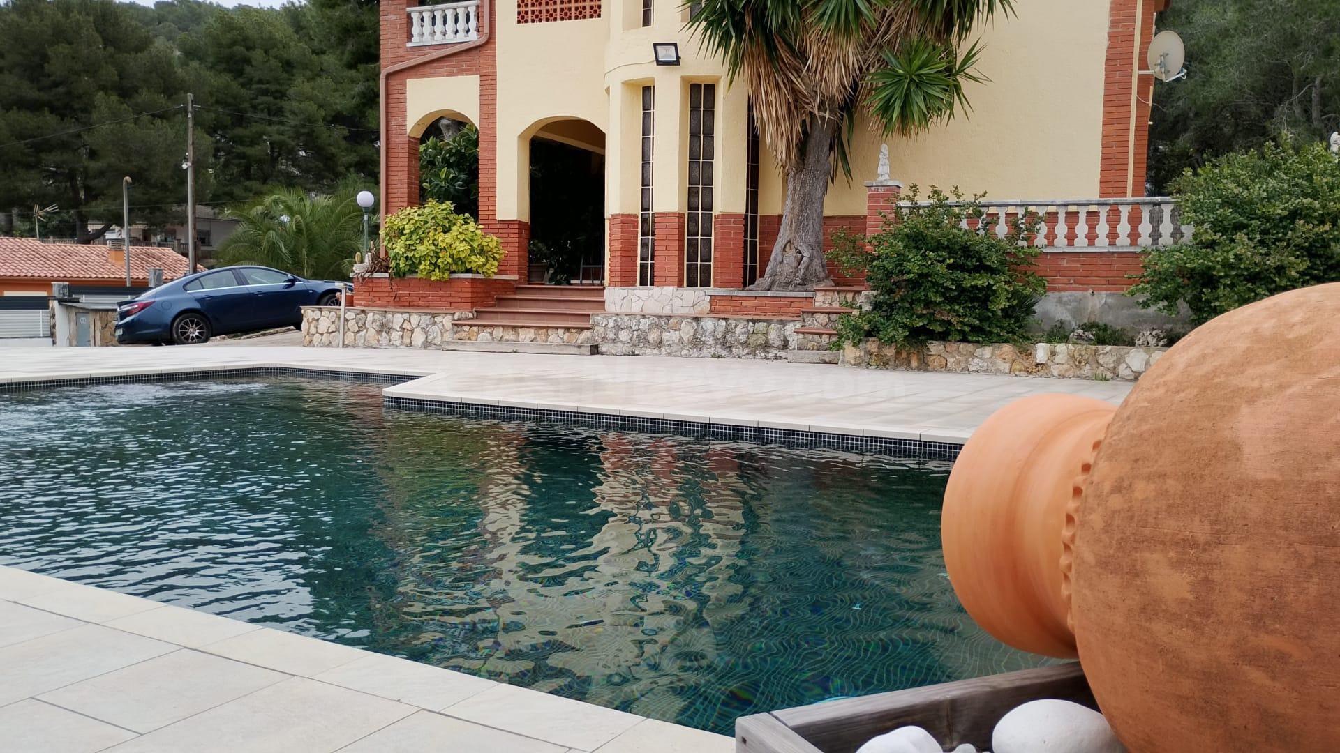 Espléndida Casa en Calafell, Zona Mas Romeu - Ideal para tu Familia