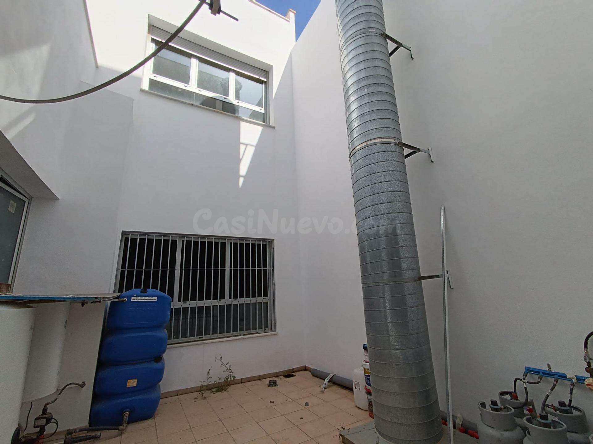 Local comercial 100m² en alquiler - HUERCAL LOS PINOS - foto 5
