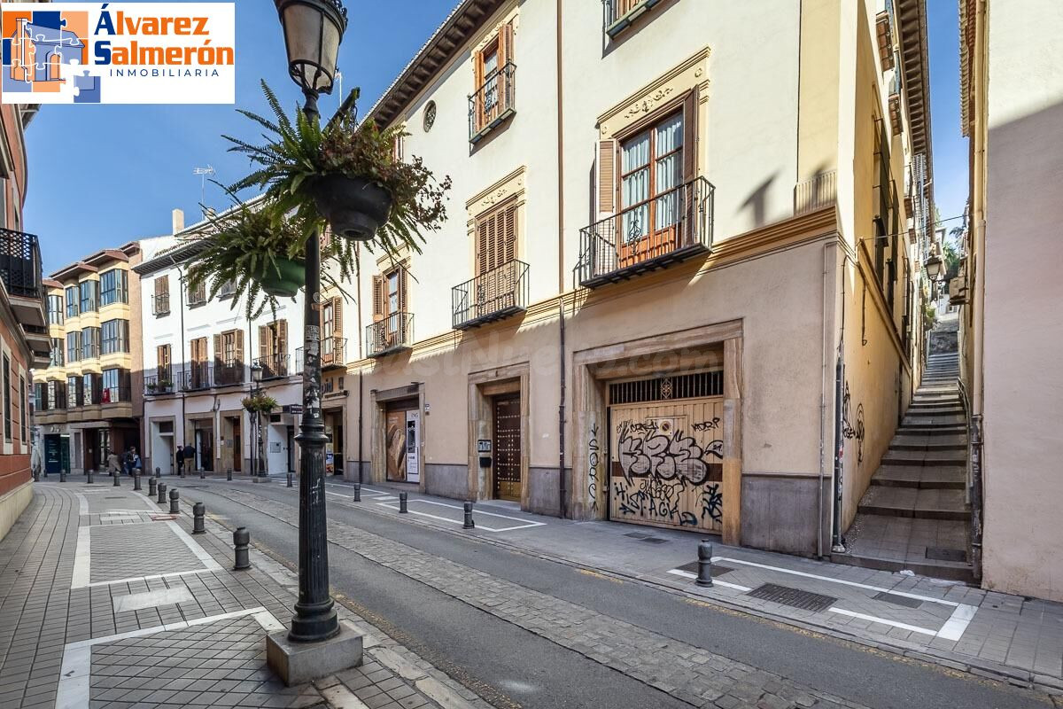 Vivienda en pleno centro de Granada, junto a Isabel la Católica