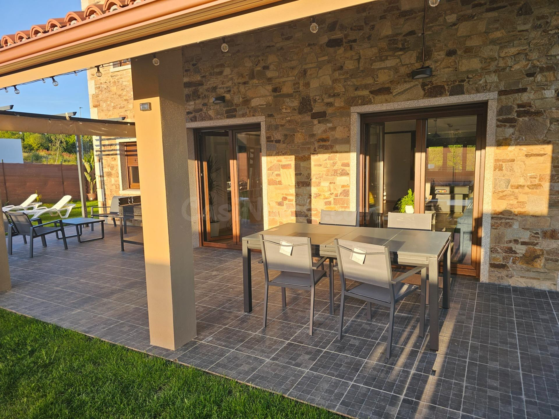 Se Vende Chalet con Excelentes Calidades en Urbanización Cos - foto 2