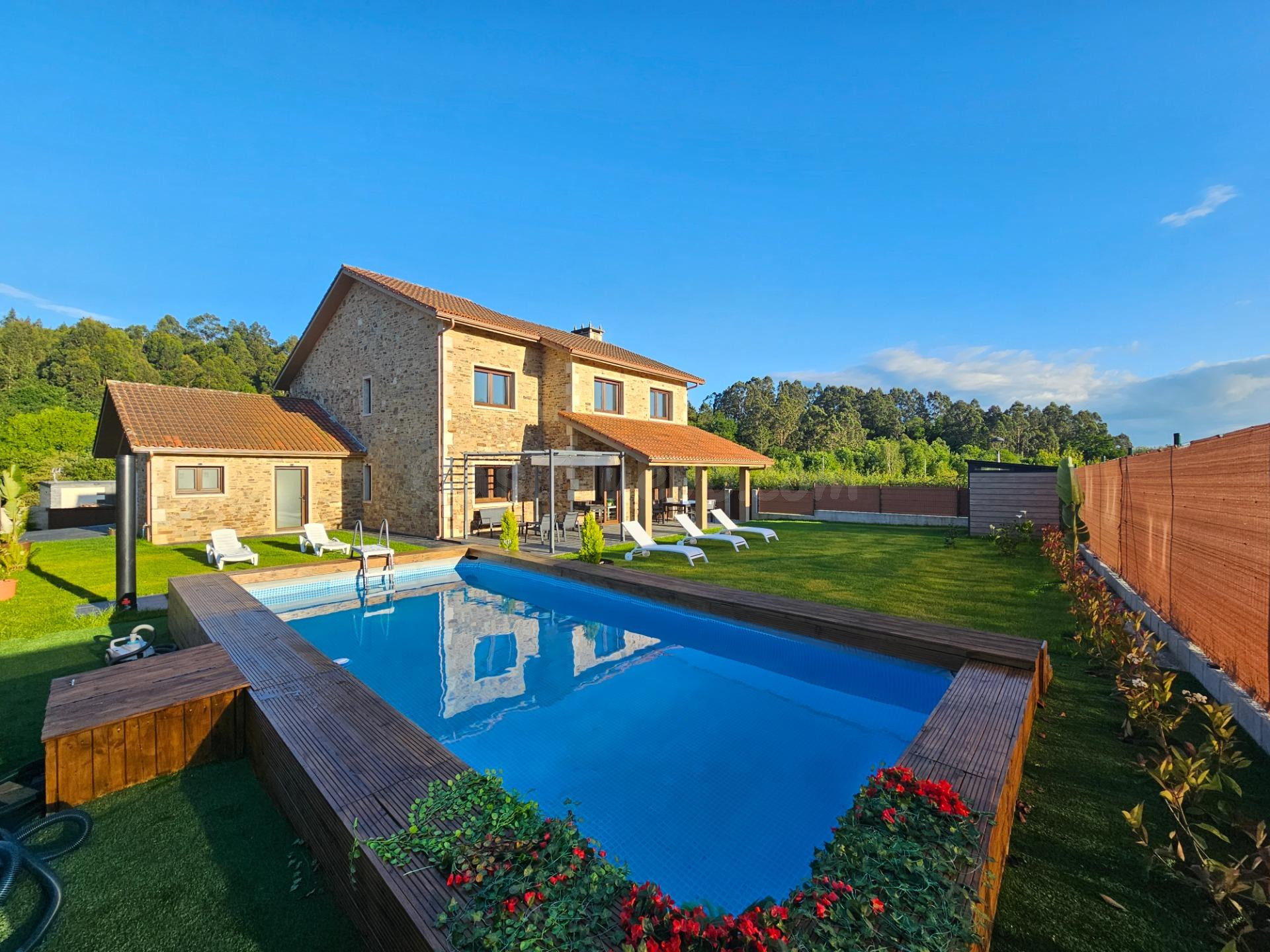 Se Vende Chalet con Excelentes Calidades en Urbanización Cos - foto 5