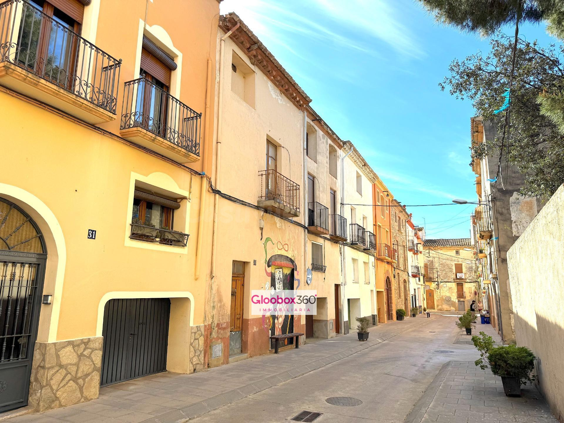 Casa céntrica con gran potencial para reformar en Montbrió d - foto 3