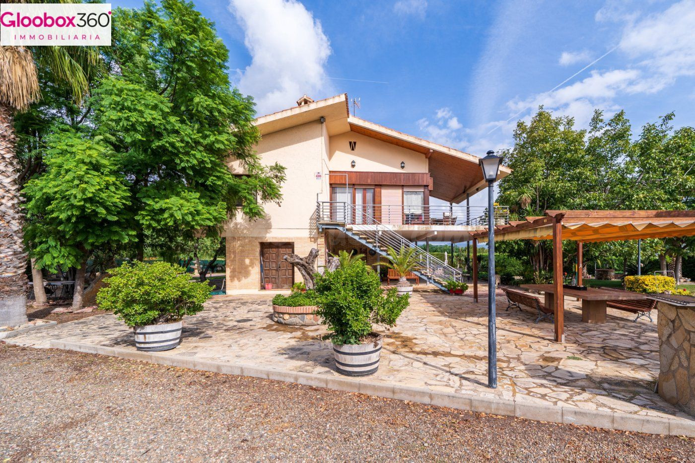 ✨ FINCA ÚNICA CON OLIVAR D.O. SIURANA, DOS VIVIENDAS Y PISCINA PRIVADA EN RIUDOMS ✨COSTA DORADA.