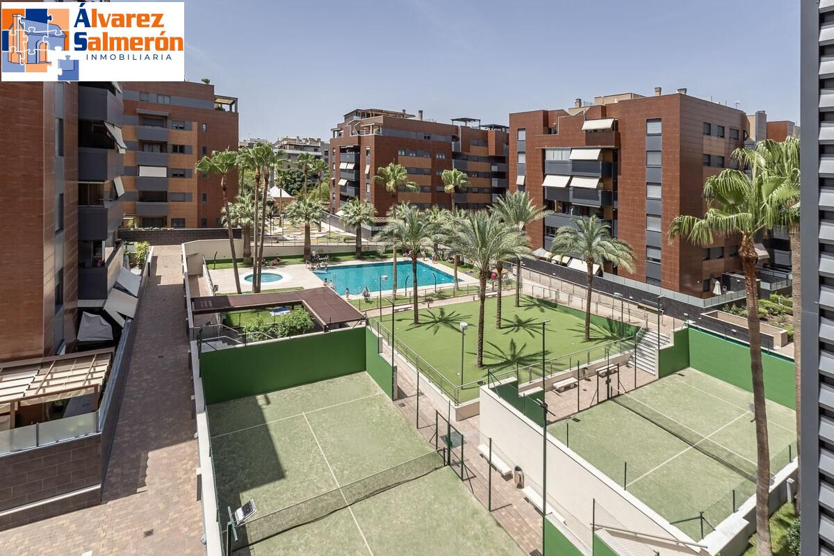 Exclusiva vivienda en Residencial Parque Lagos